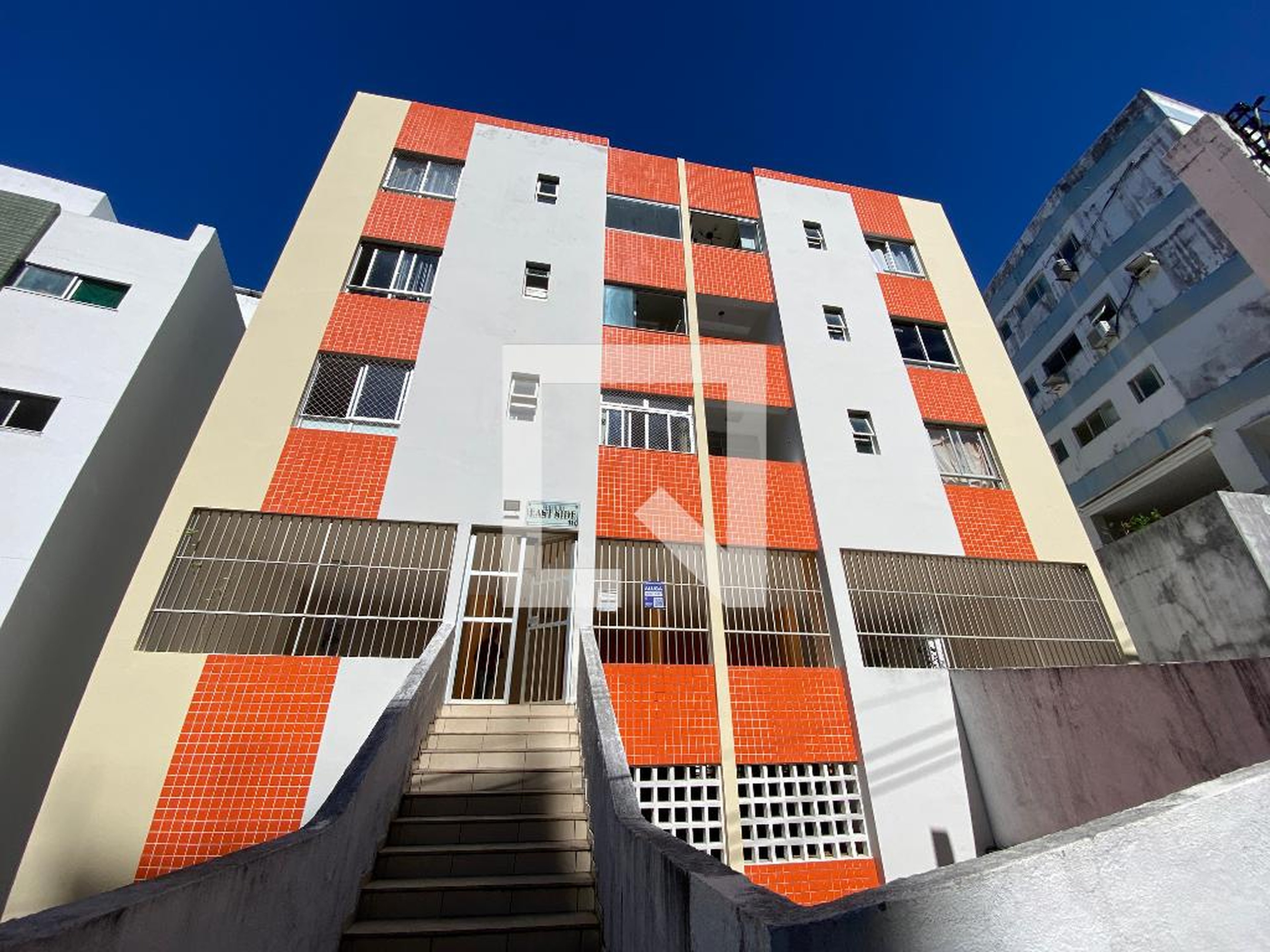 Fachada Condomínio Edf. East Side