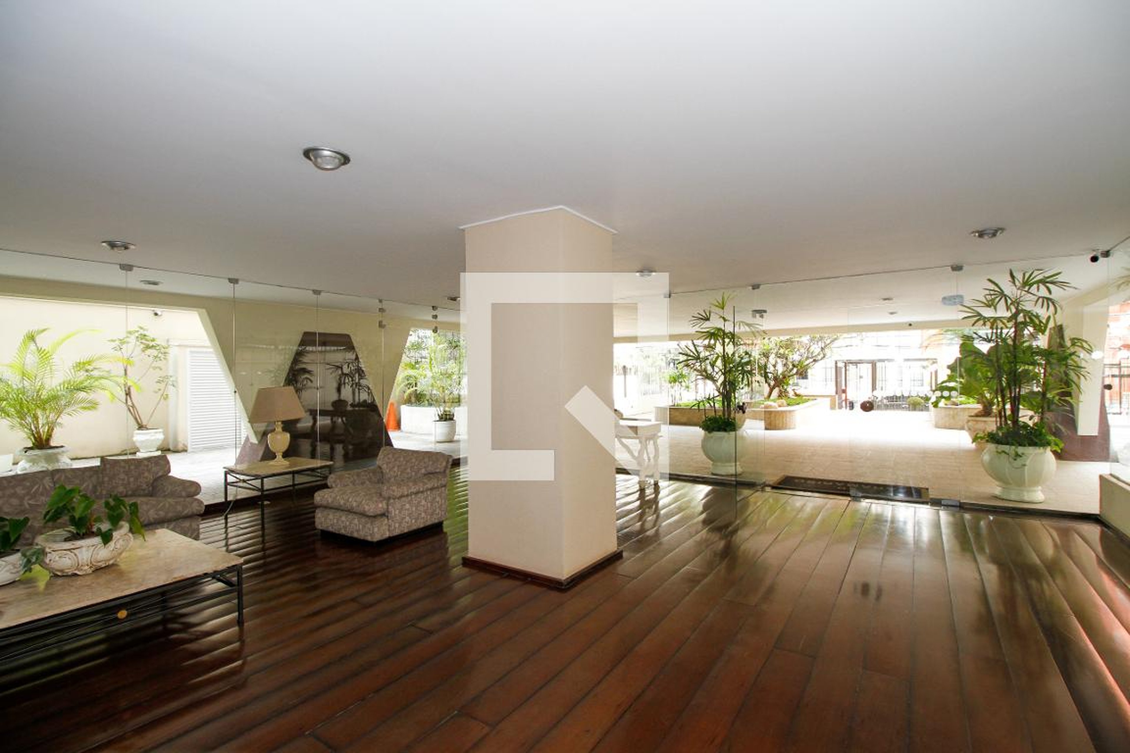 Hall Social - Edifício Paramaribo