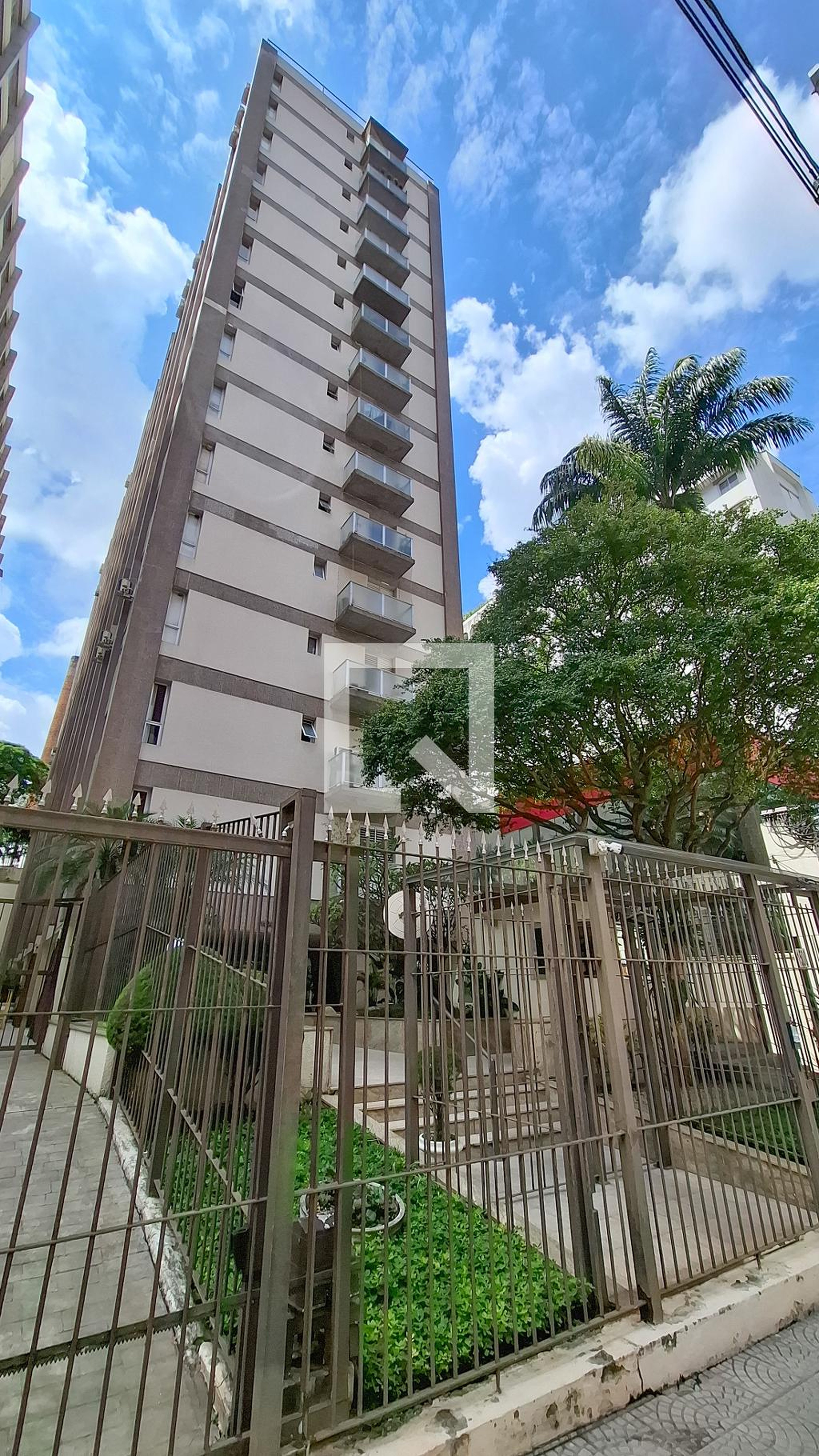 Fachada do Prédio Edifício Paramaribo