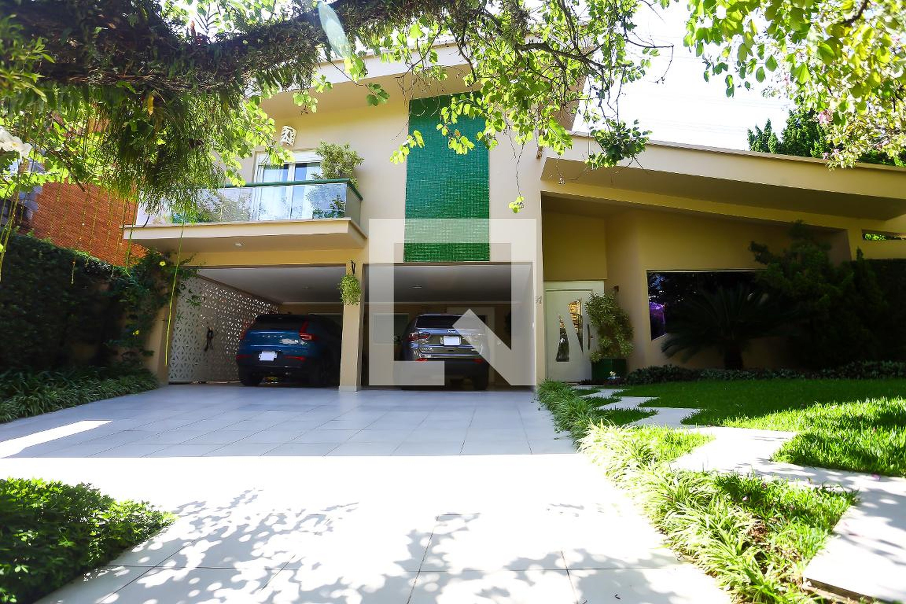 Fachada Condomínio em Rua Octávio Vidal de Azevedo, 91