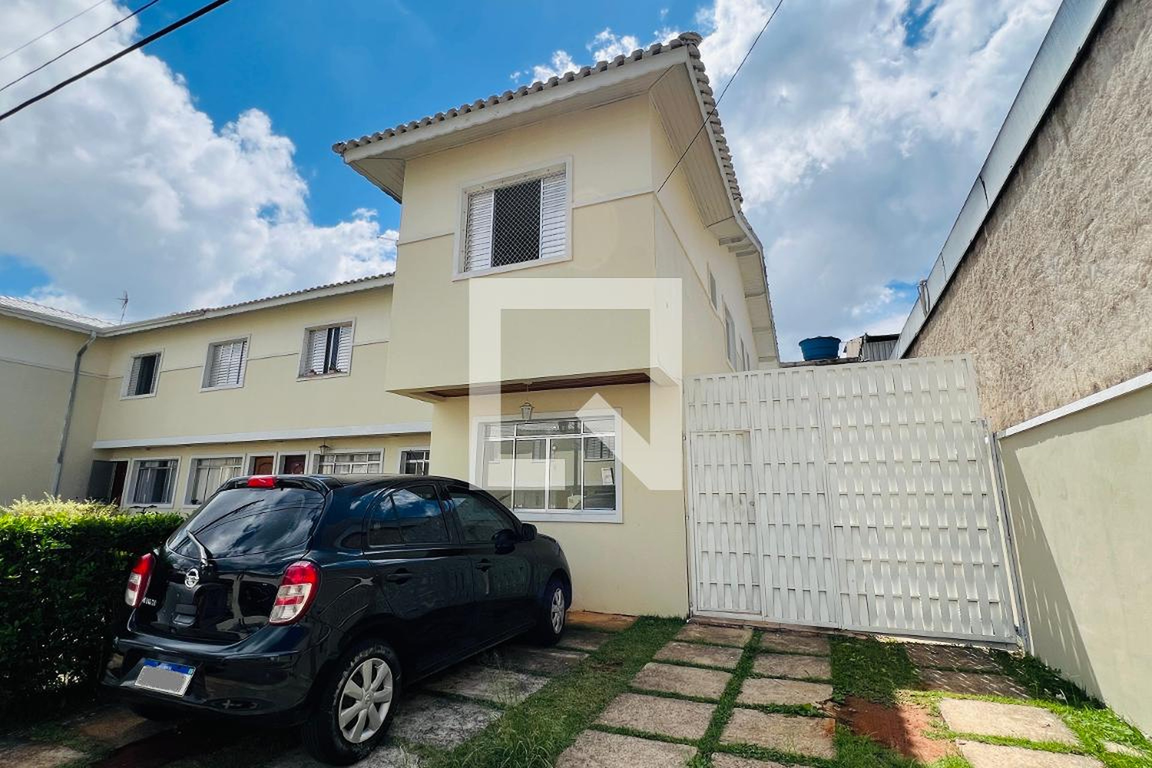 Fachada Condomínio Guainumbi I I