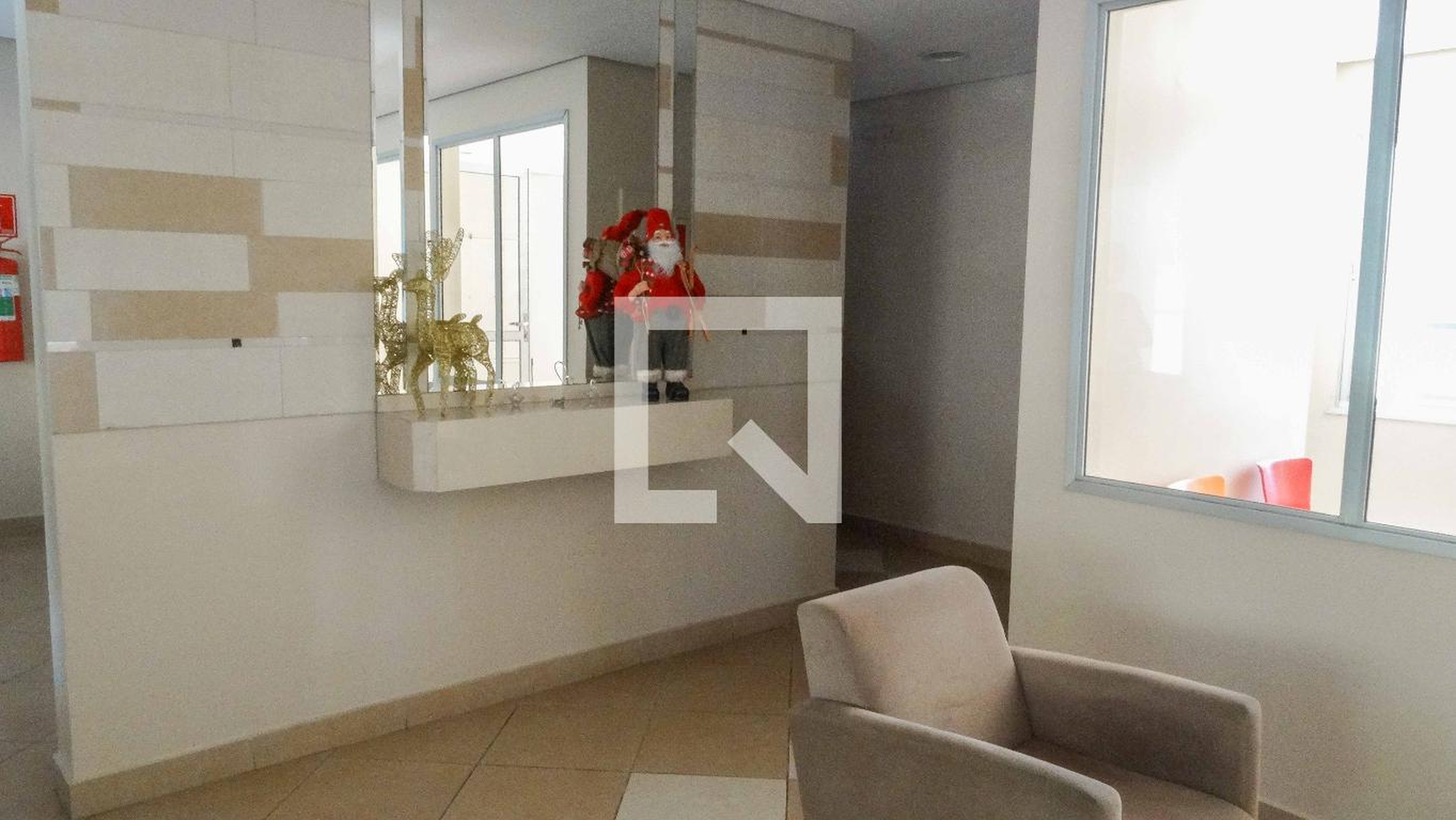 Hall de Entrada Condomínio em Rua Machado de Assis, 87