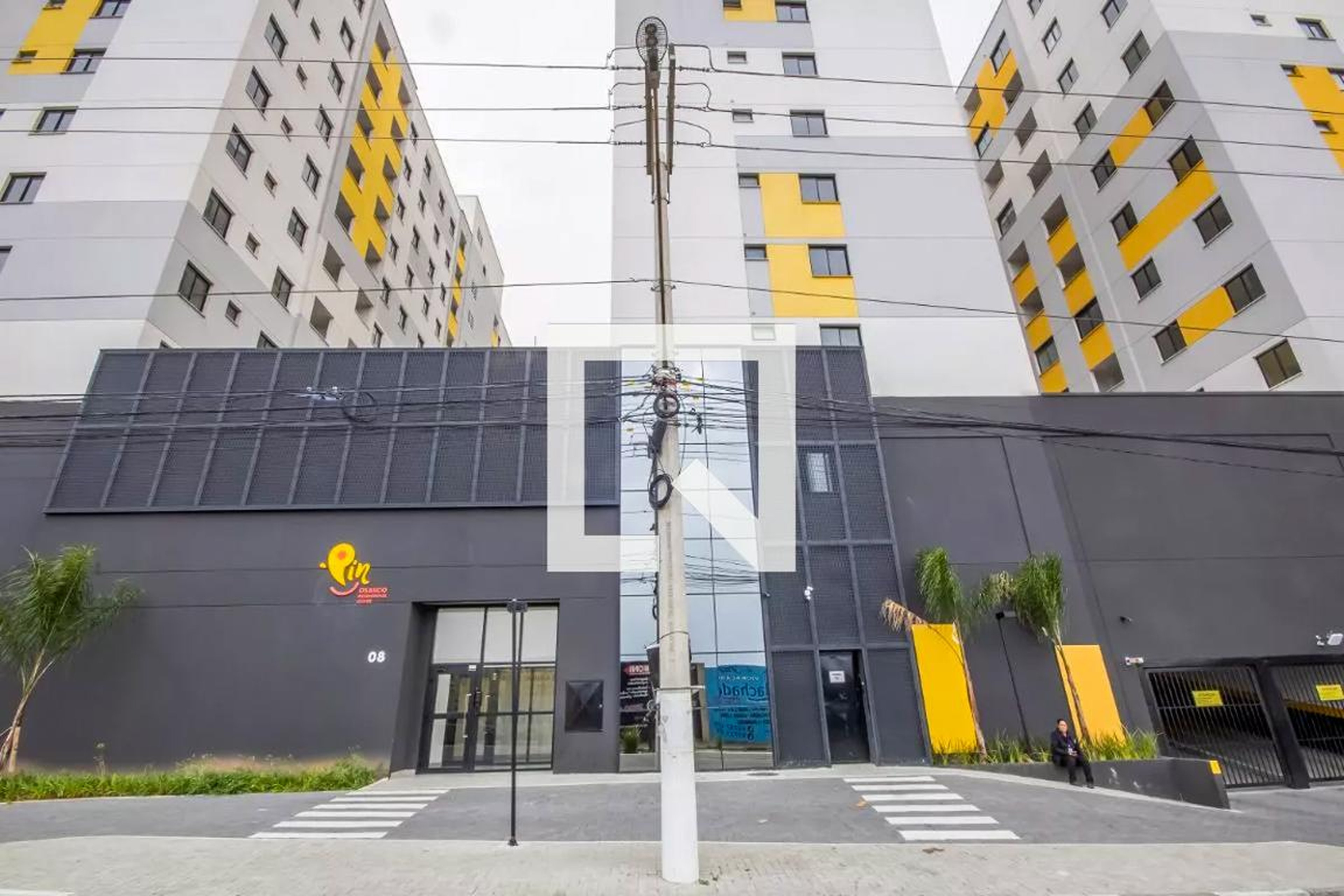 Fachada Condomínio em Avenida Sarah Veloso, 8