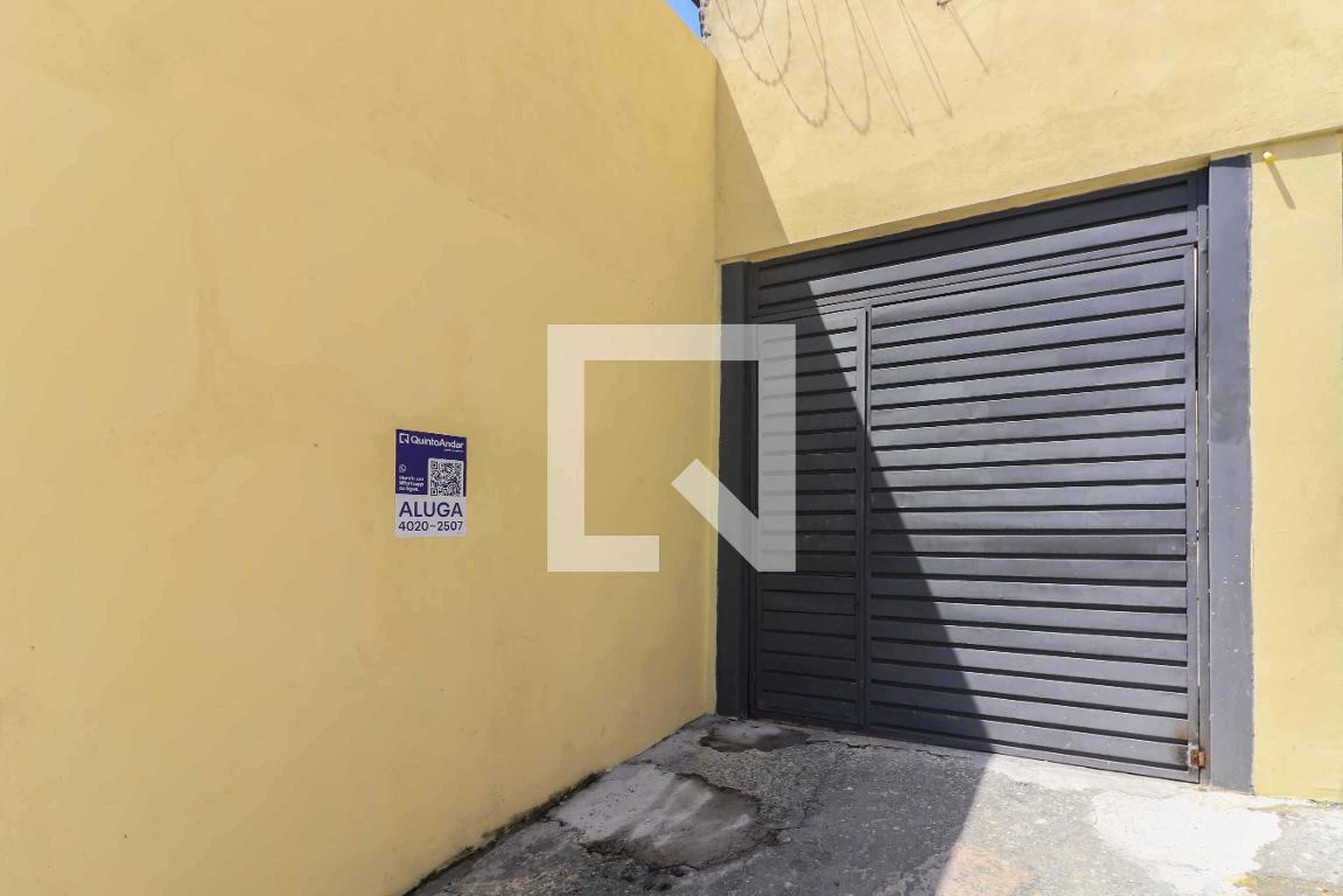 Fachada Condomínio em Avenida do Rio Pequeno, 399