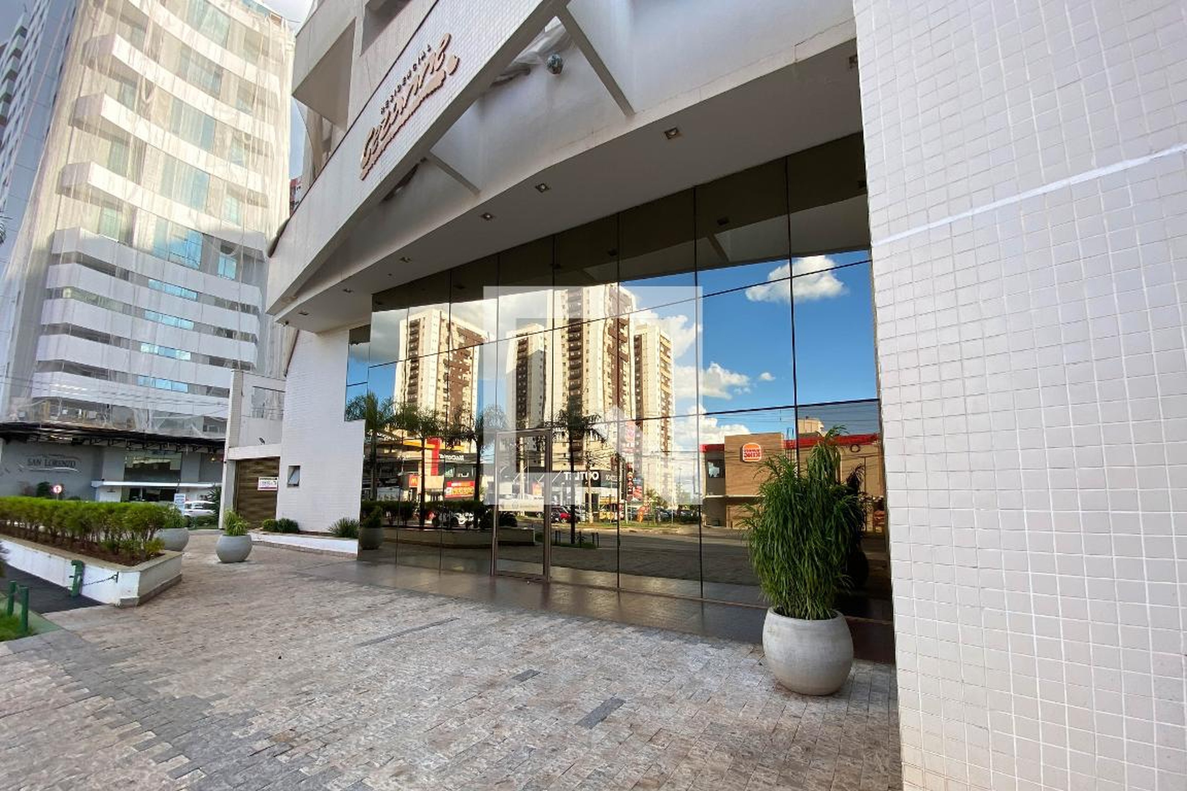 Fachada Residencial Cezanne