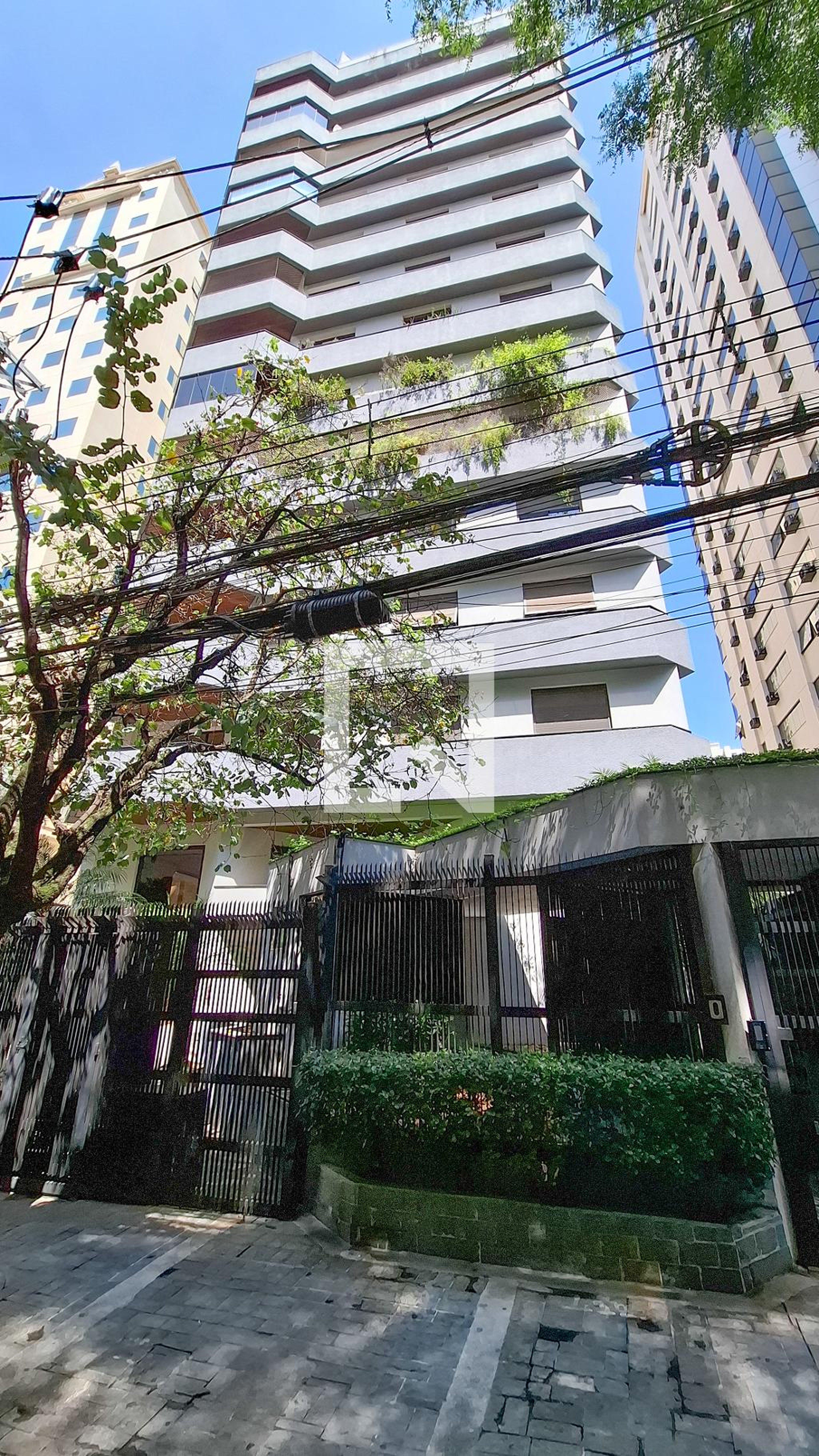 Fachada do Prédio Condomínio Petit Jardin