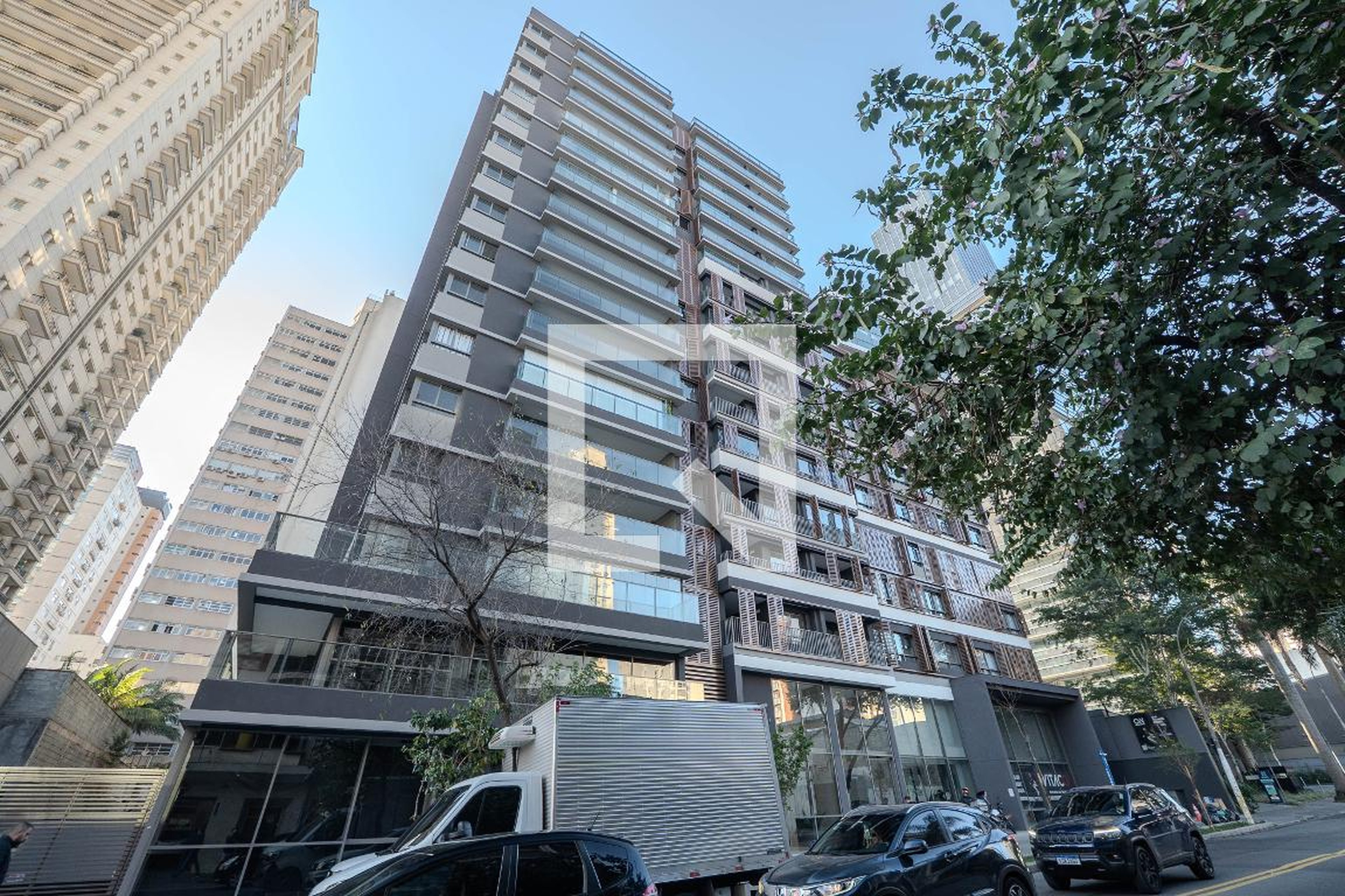 Fachada Condomínio em Rua Augusta L. B. Bechelli, 415