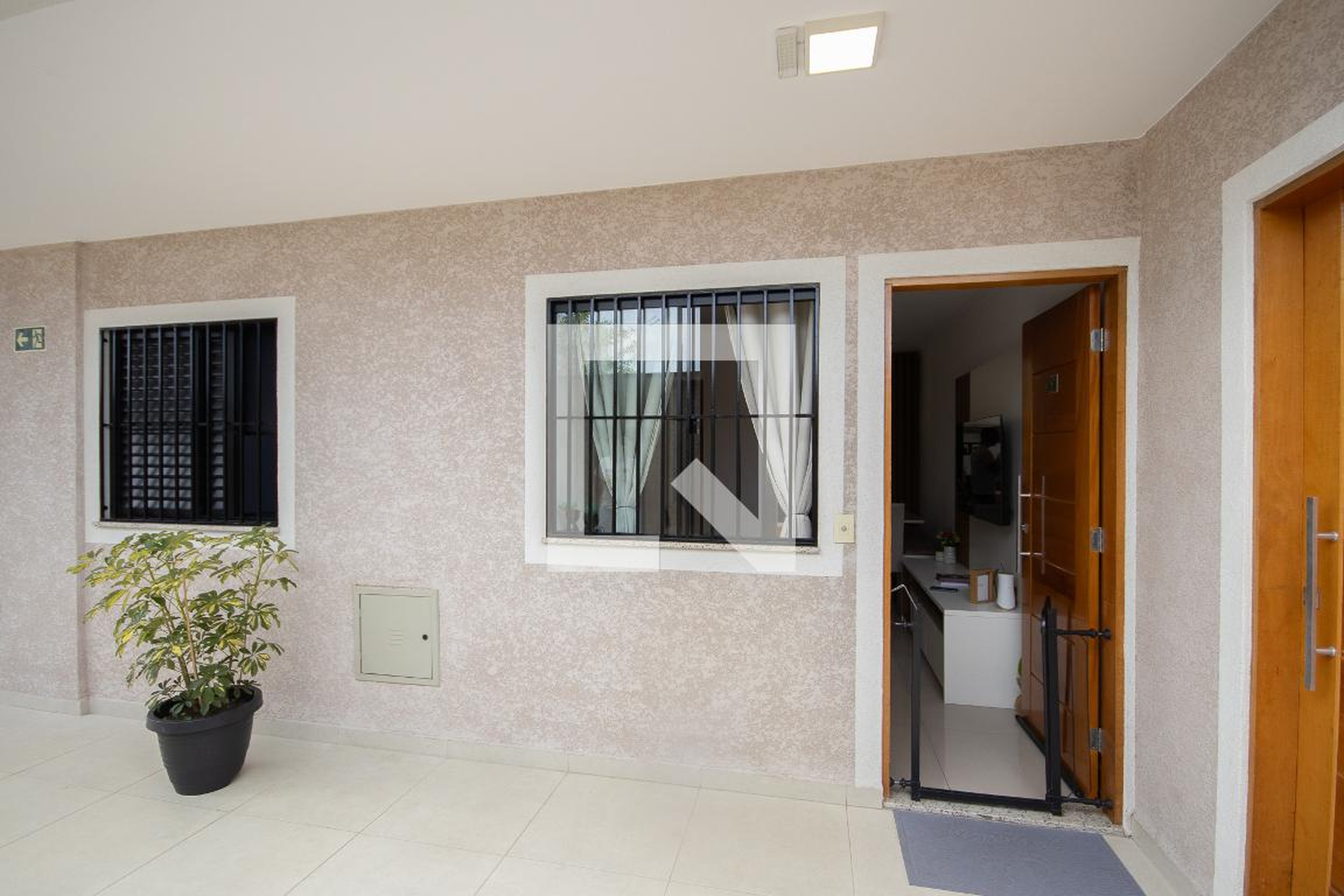 Fachada Condomínio Castro Ramos Residence