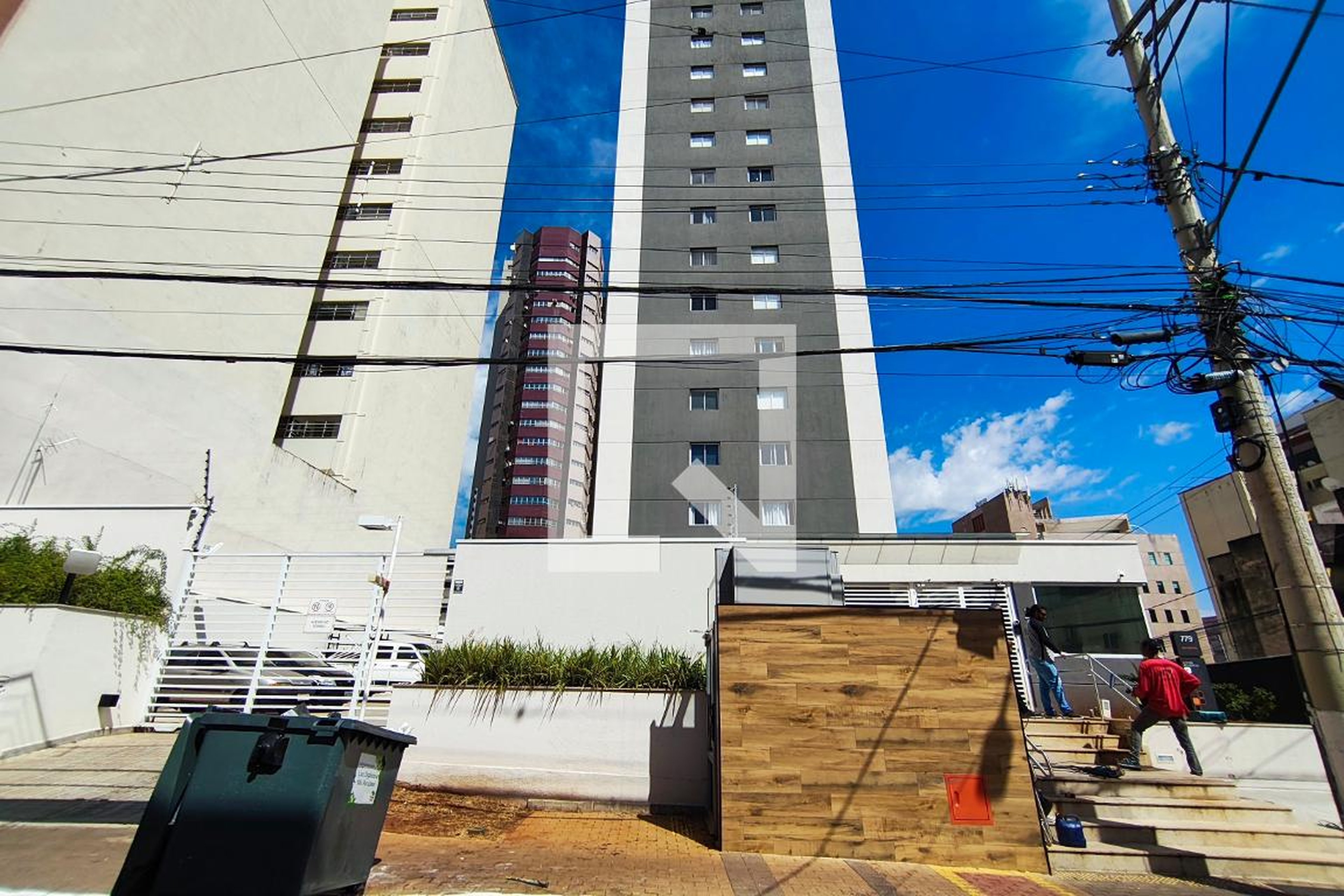 Fachada do Condomínio Edifício Quirino 779