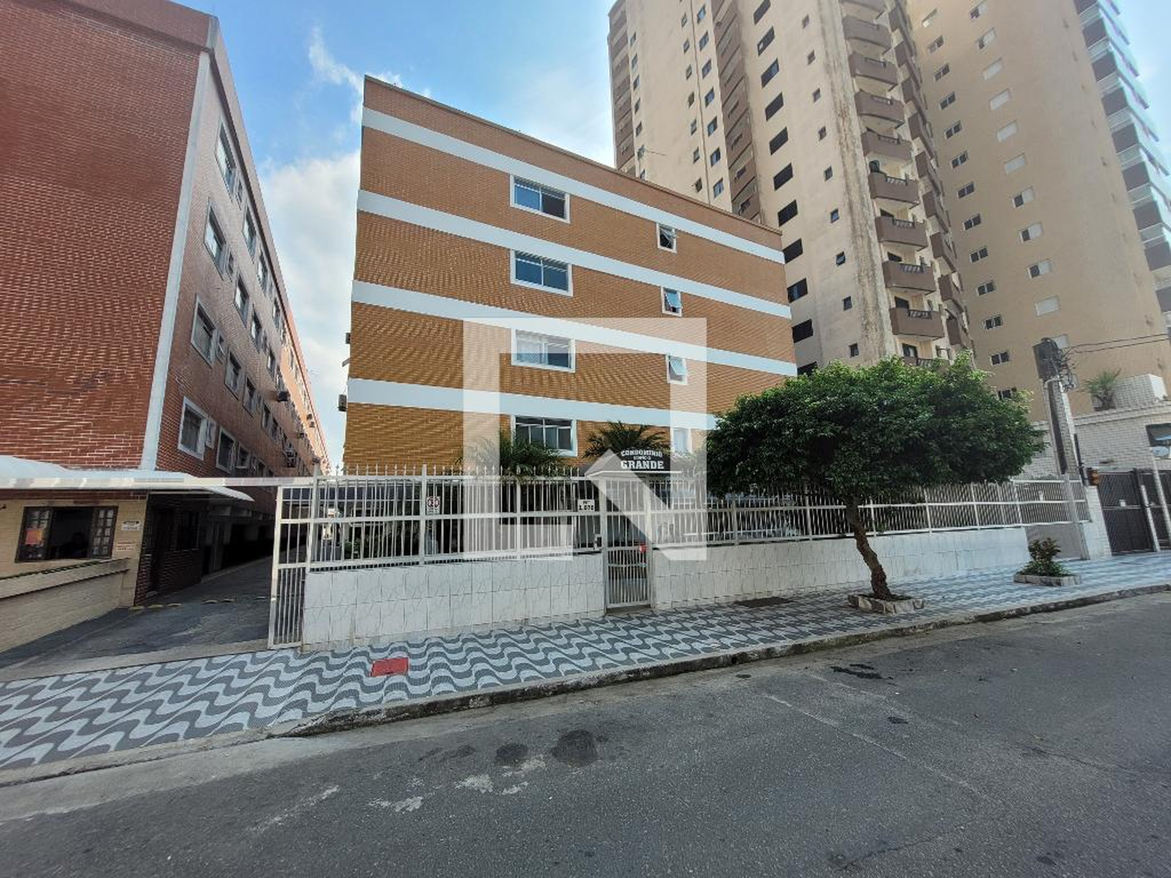 Fachada Edifício Grande