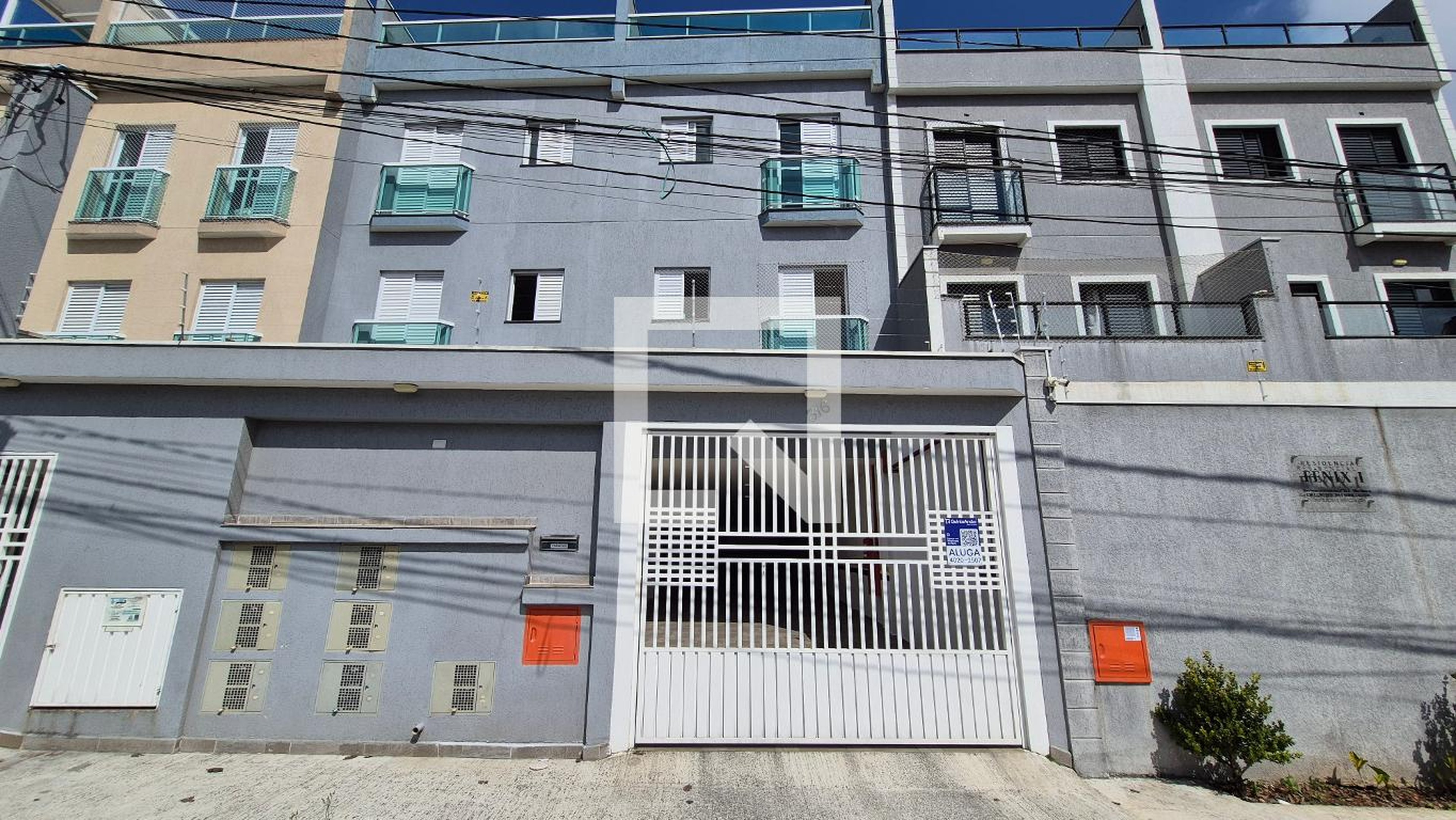 Fachada Condomínio em Rua Francisco Inácio, 316