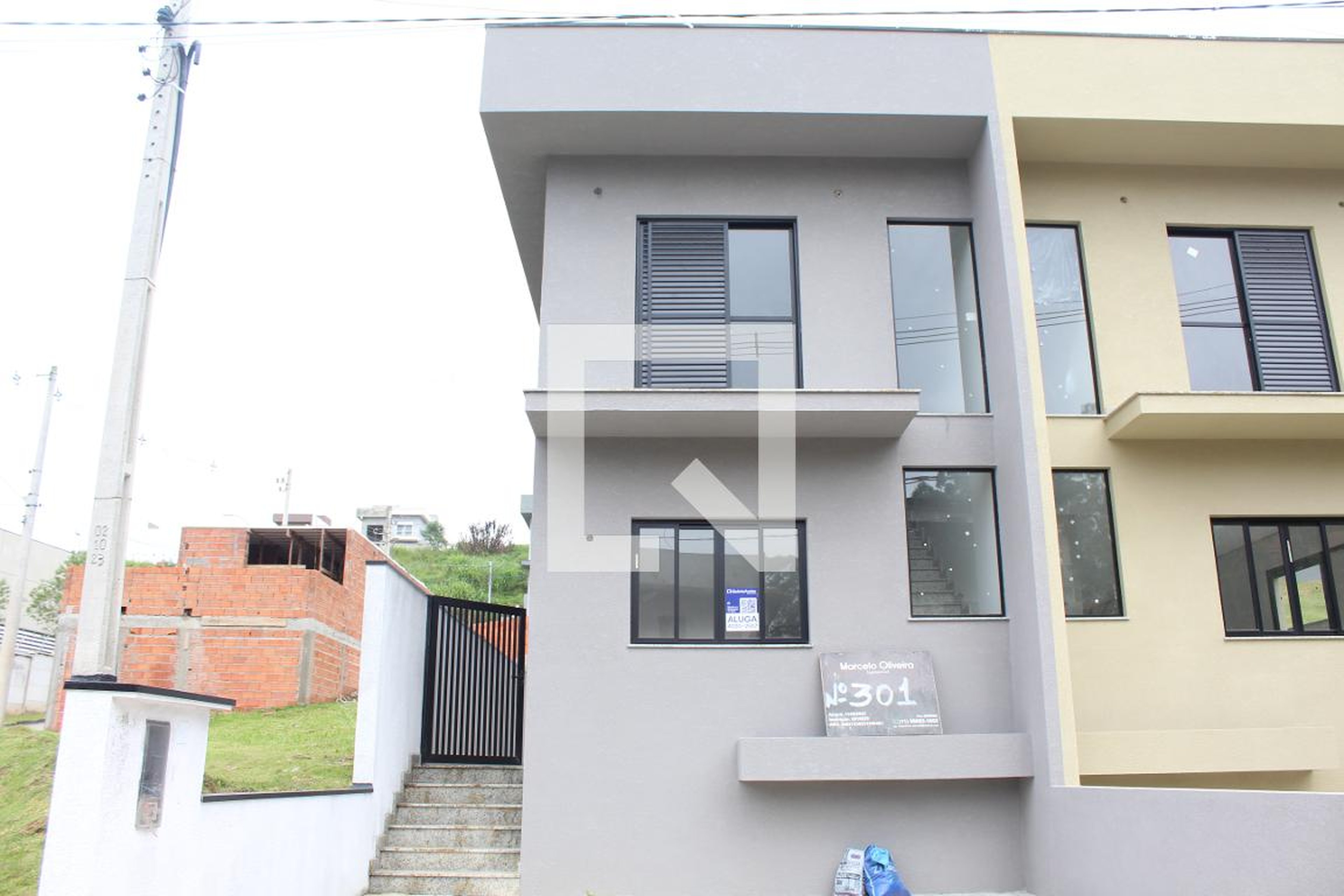 Fachada Condomínio em Rua José Augusto Pedroso, 16