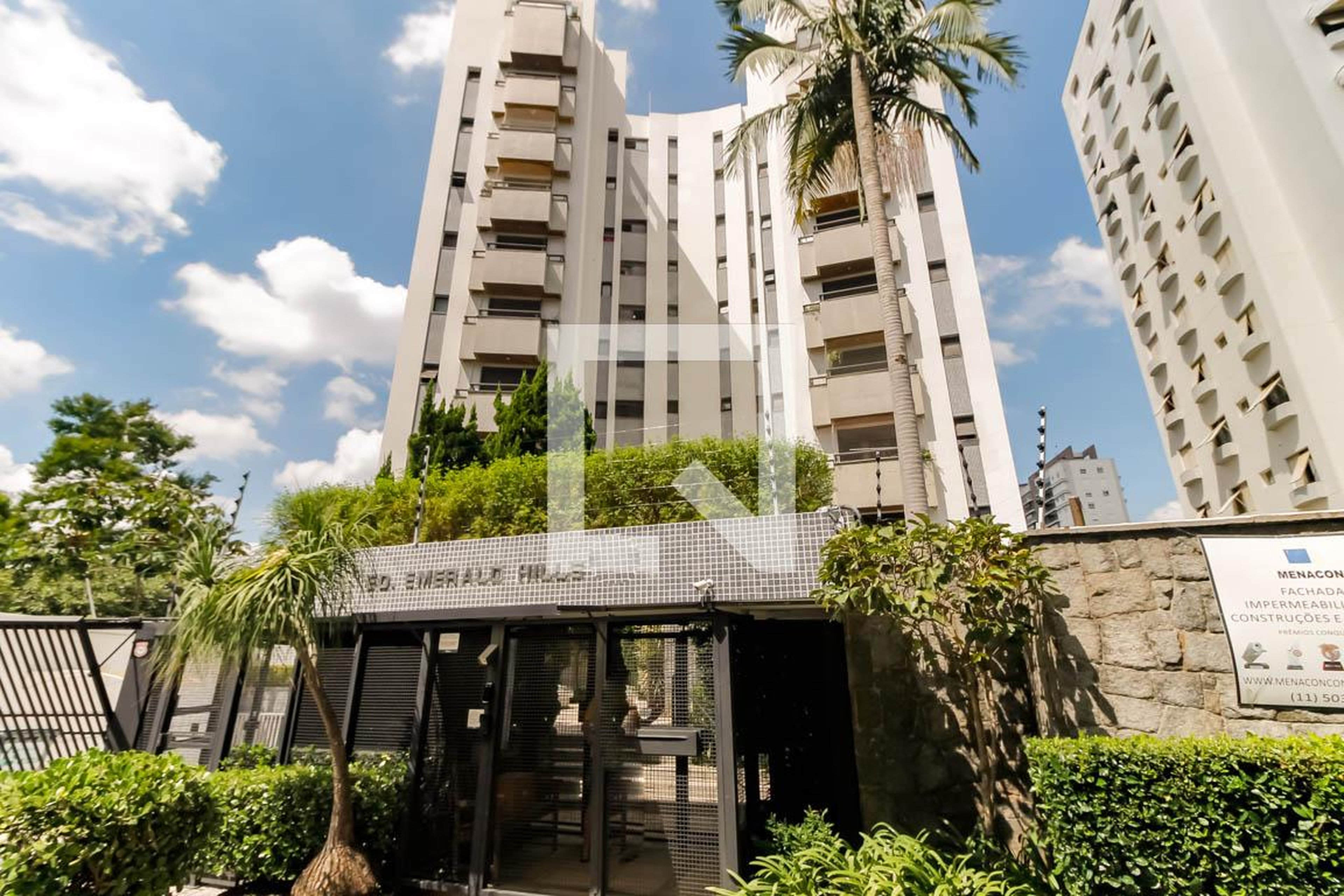 Fachada do Prédio Condomínio Emerald Hills