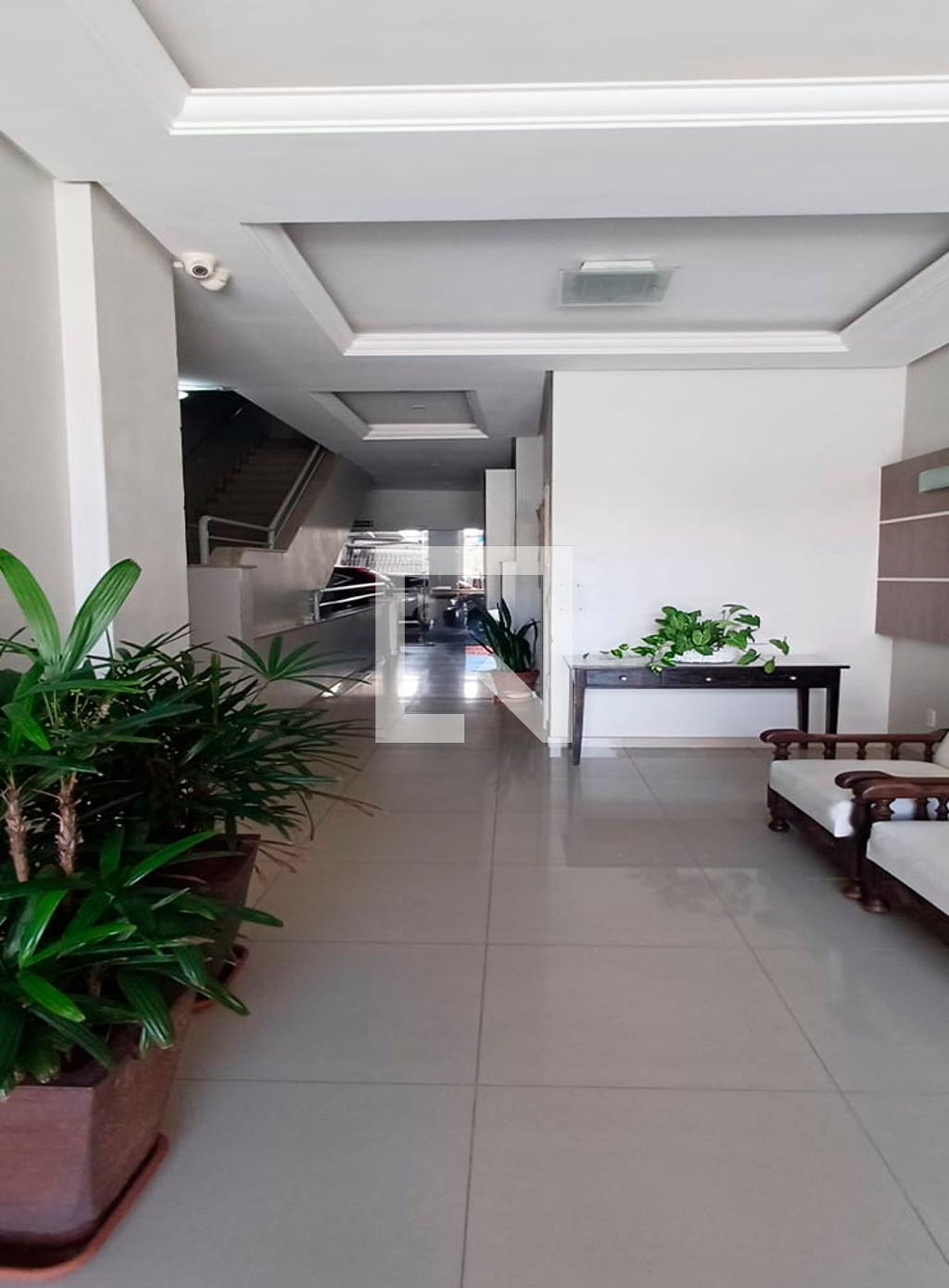 Hall de entrada Condomínio em Rua Doutor Abel Capela, 586