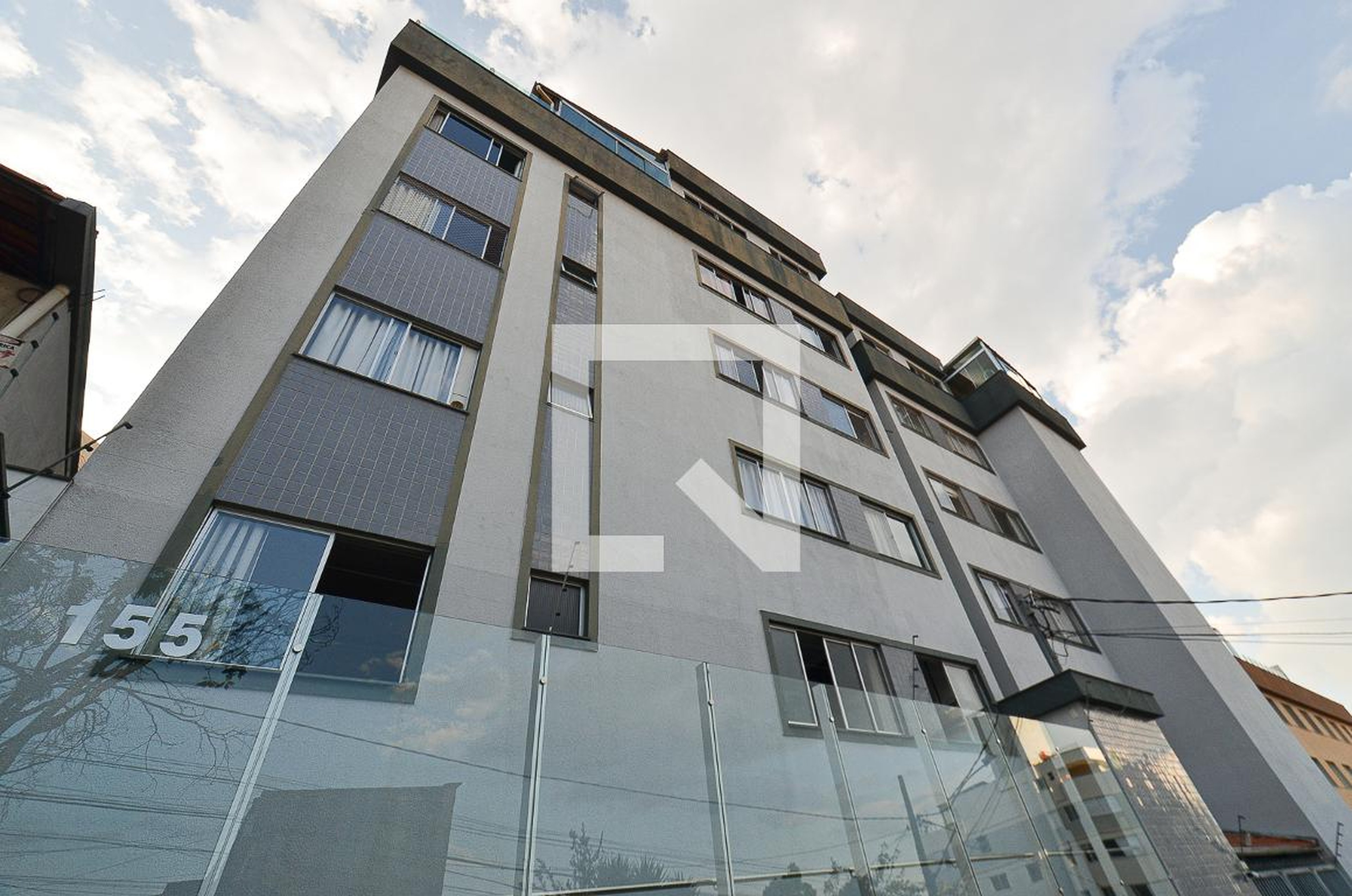 Fachada Condomínio em Rua Monsenhor Horta, 155