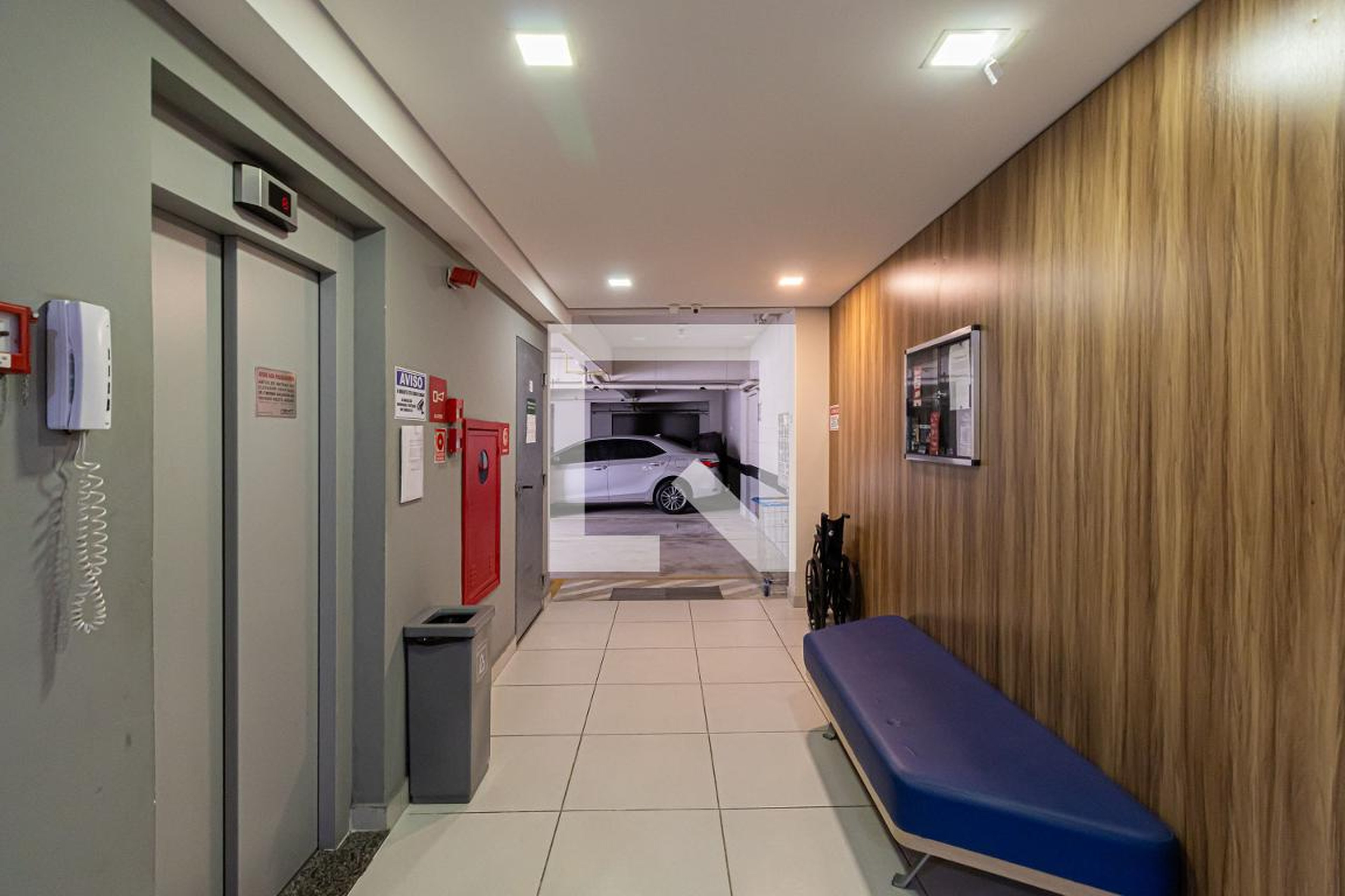 Área Comum - Jad Bellavi