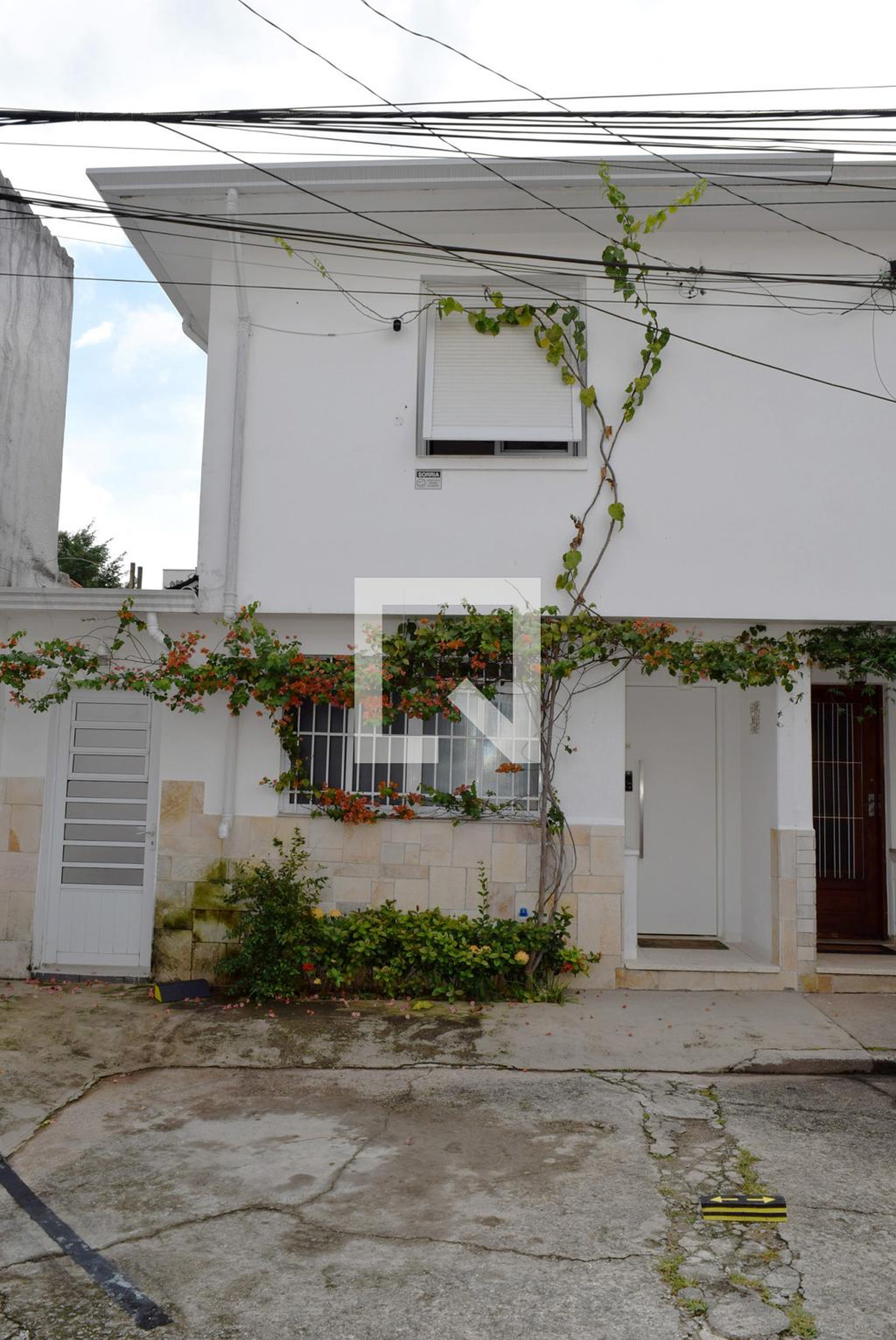 Fachada Condomínio em Rua Cayowaá, 1903