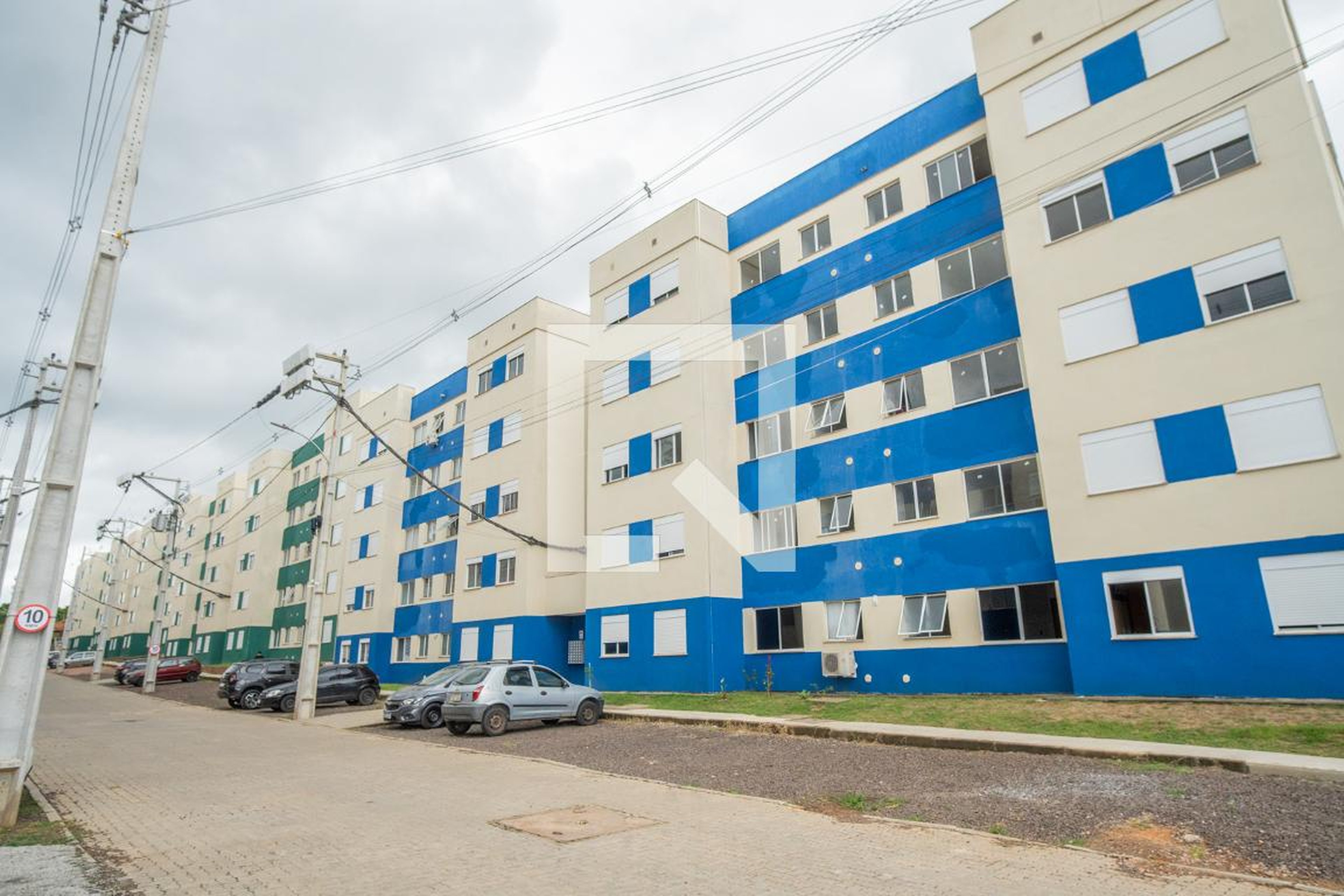 Fachada Condomínio em Estrada Jorge Pereira Nunes, 1306