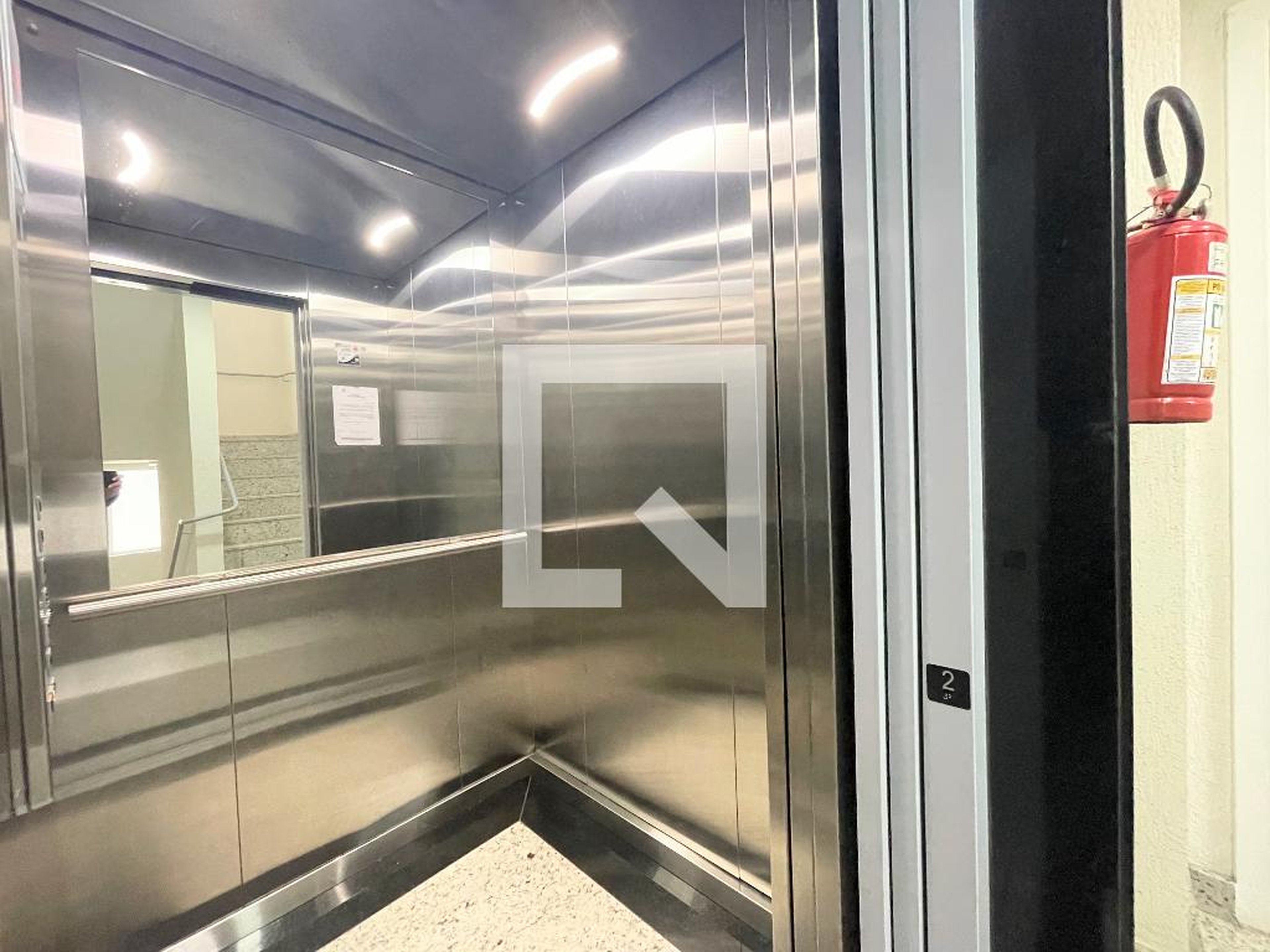 Elevador - Edifício Castelo de Montalvao