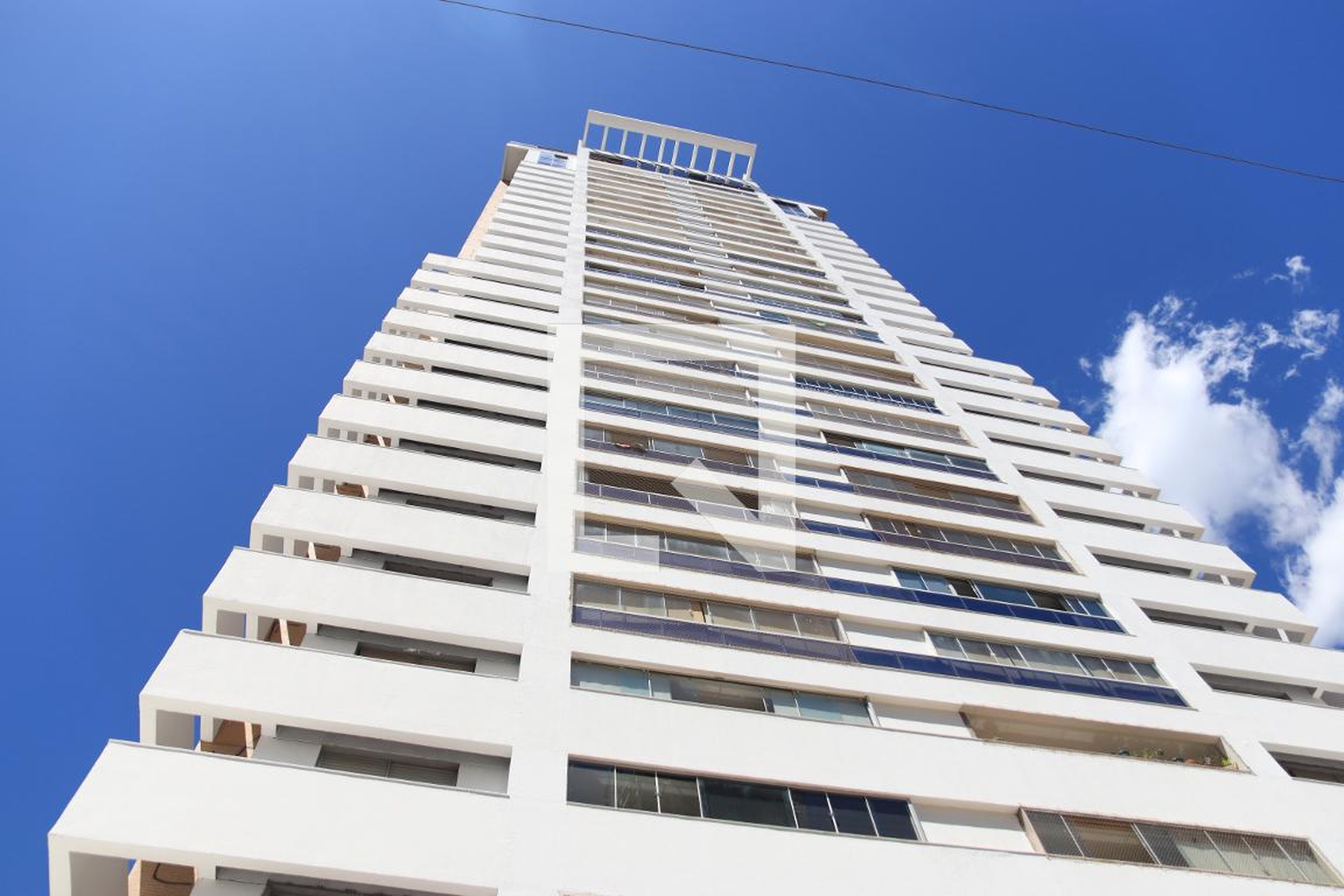 Fachada Condomínio em Rua Quatorze, 14