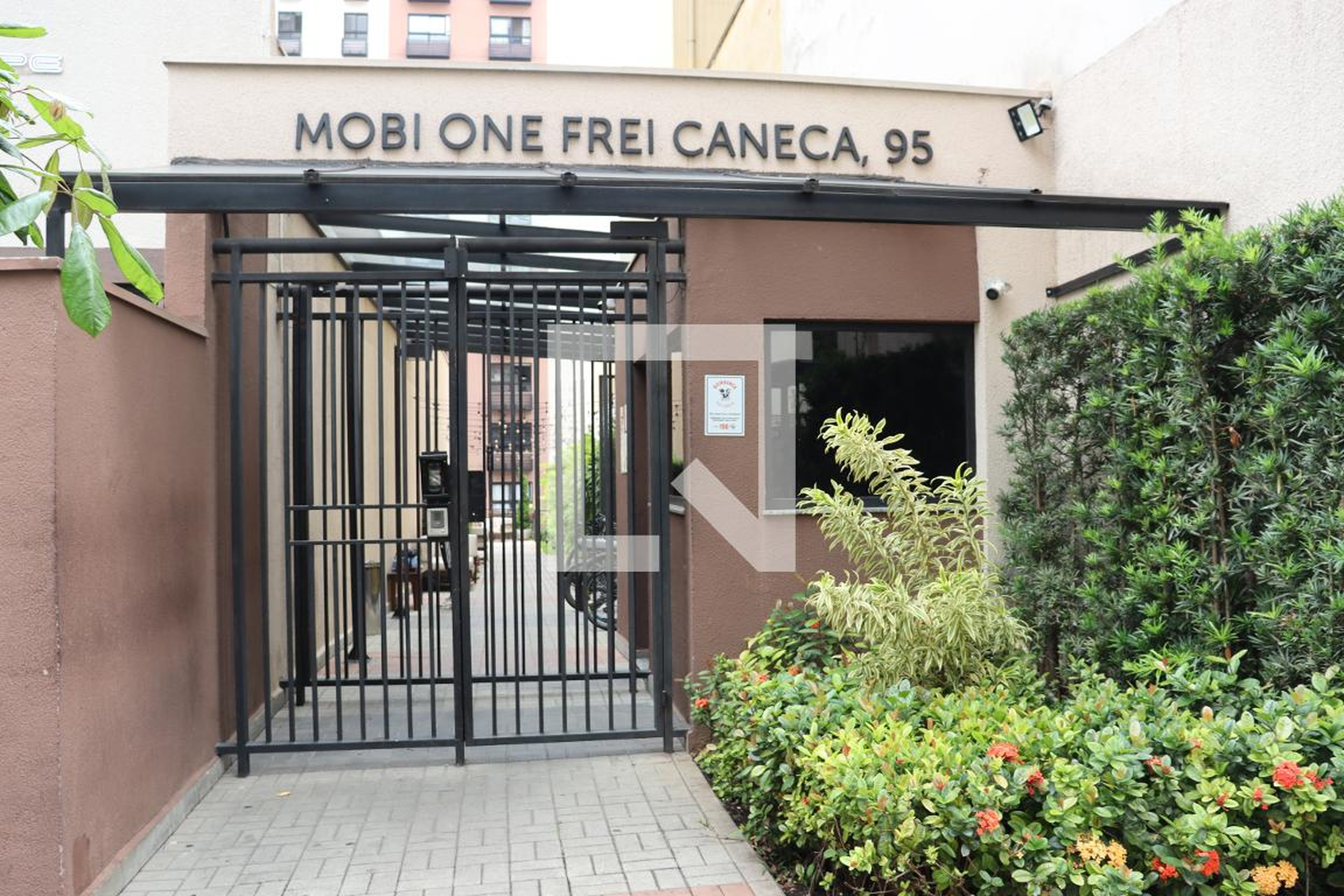 Fachada Condomínio Mobi One Frei Caneca