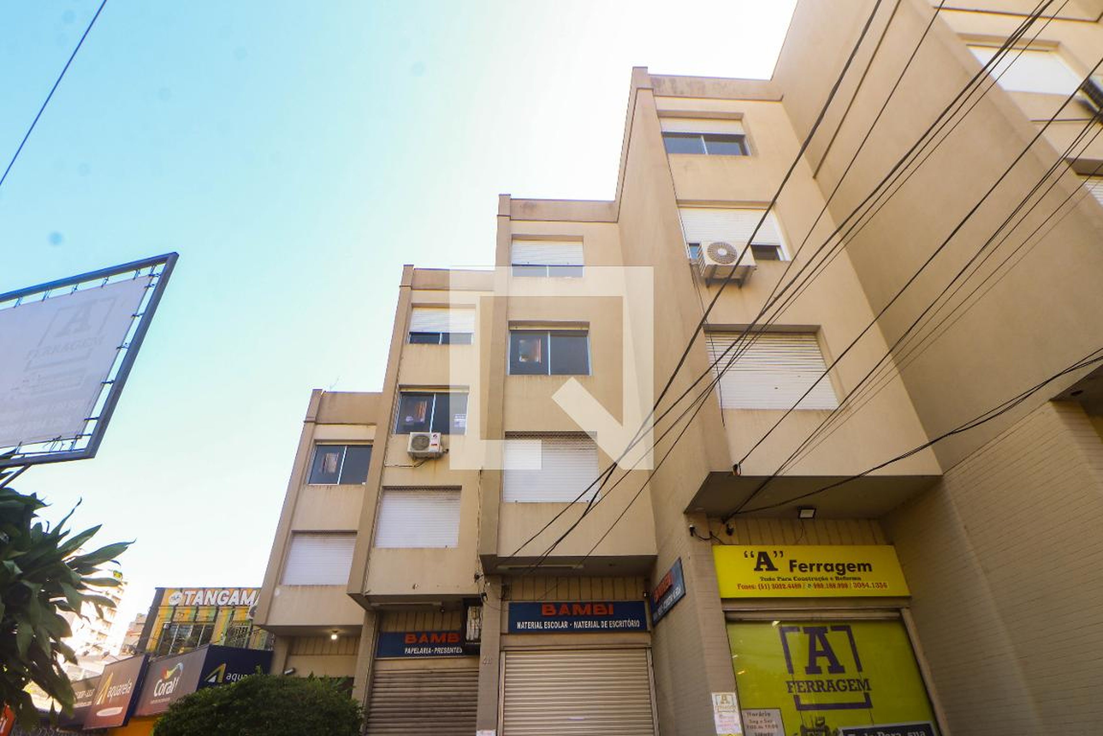 Fachada Condomínio em Avenida Plínio Brasil Milano, 44