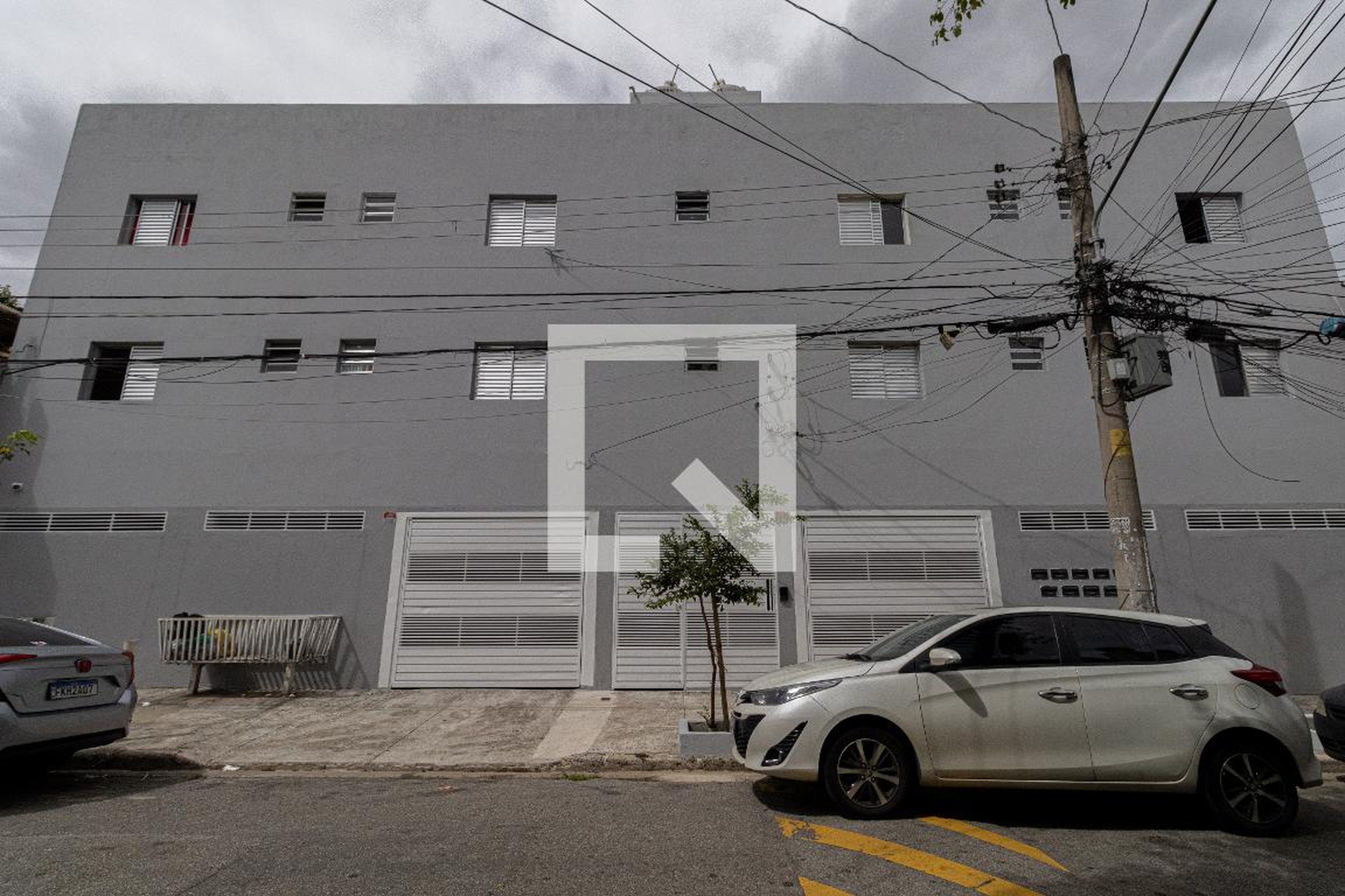 Fachada Condomínio em Rua Bento Vieira de Castro, 474