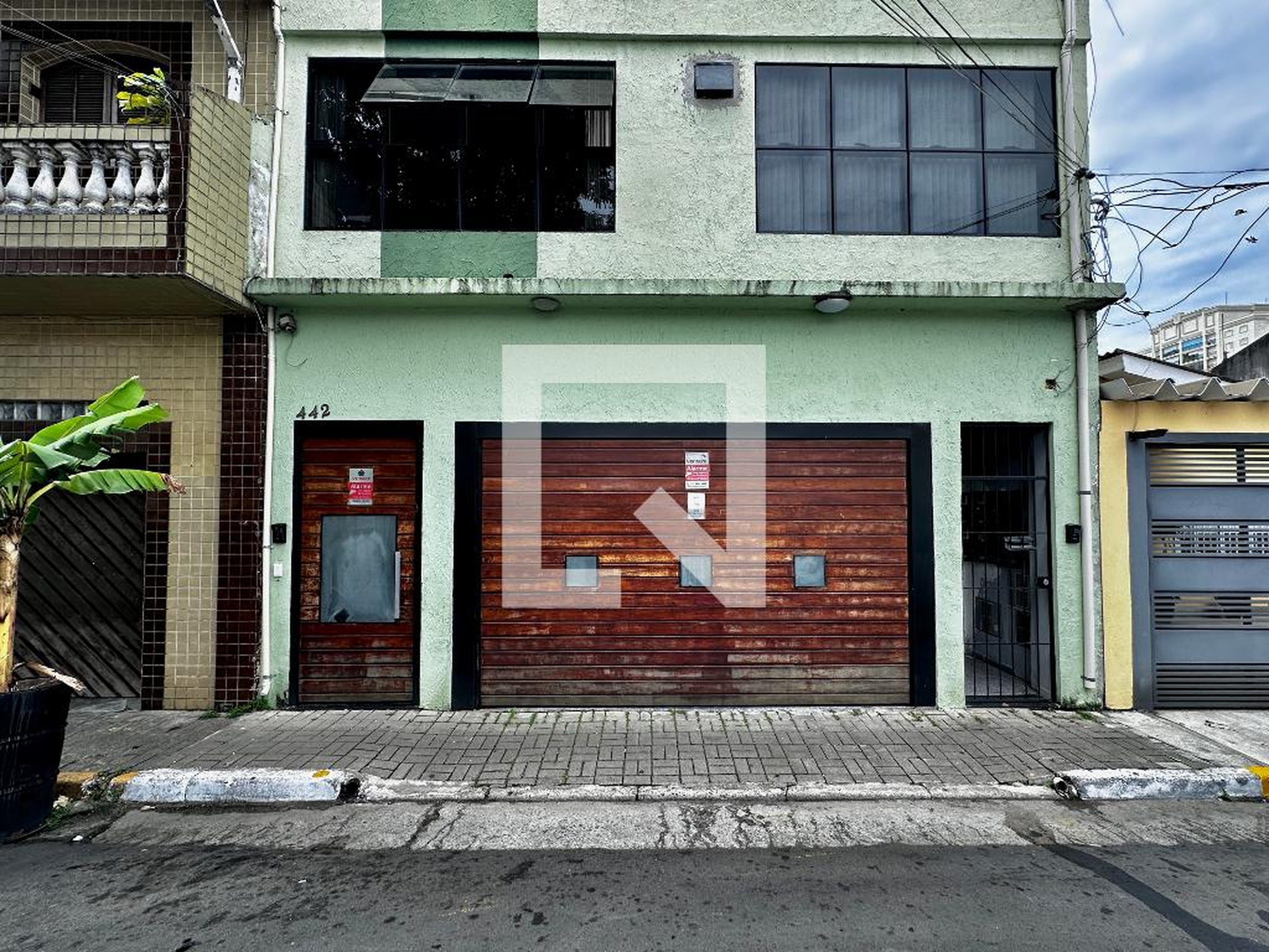 Fachada Condomínio em Rua Branco de Morais, 442