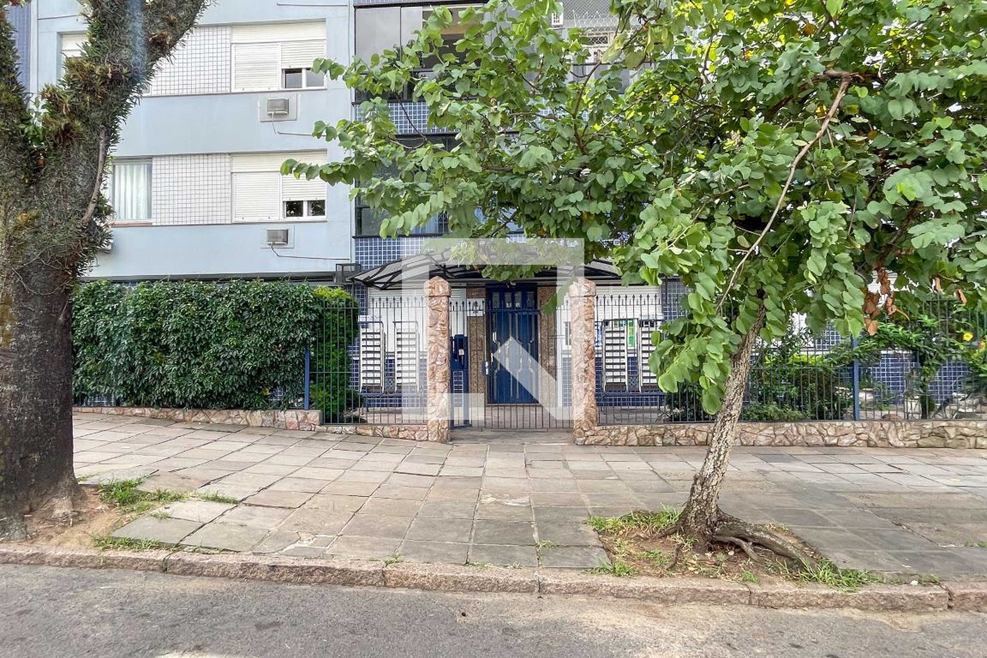 Fachada do Prédio Condomínio em Rua São Vicente, 33