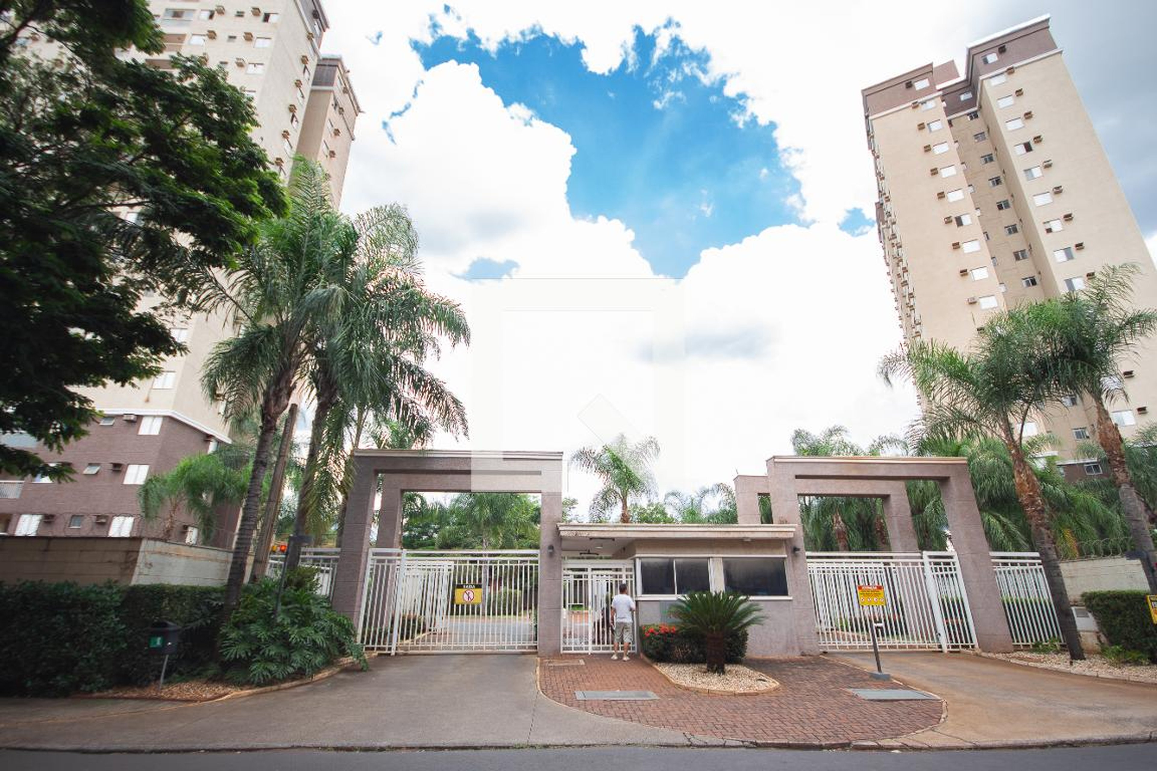 Fachada do condomínio Condomínio Fit Lagoinha