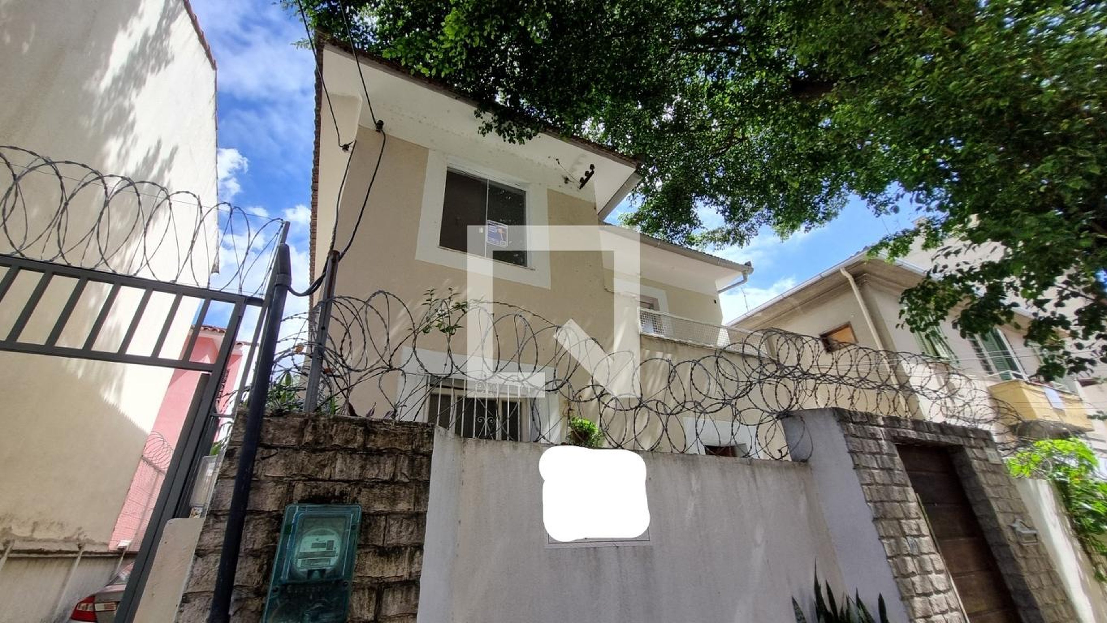 Fachada Condomínio em Rua Salvador de Mendonça, 91