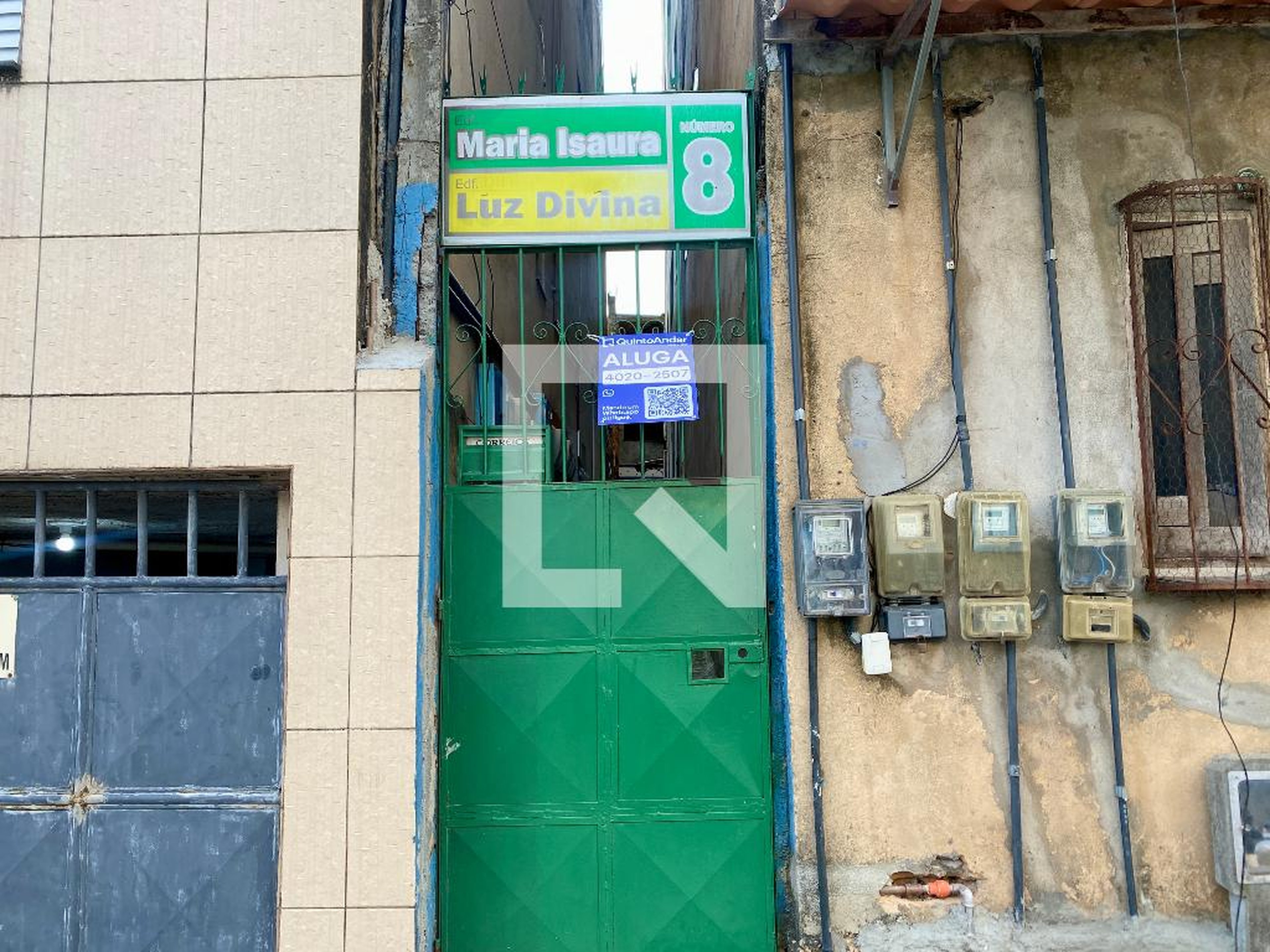 Fachada Condomínio em Rua Jaime Guimarães, 8