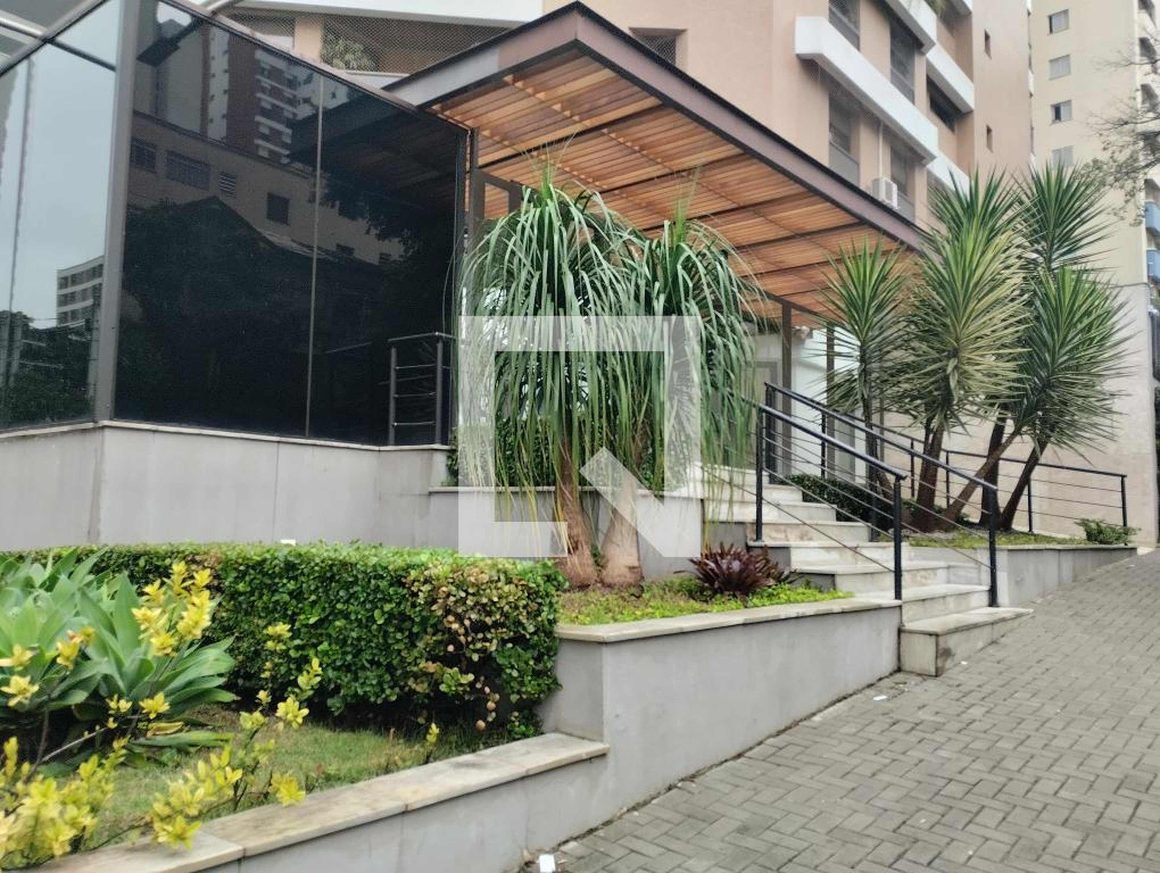 Fachada Condomínio Tommy Dorsey