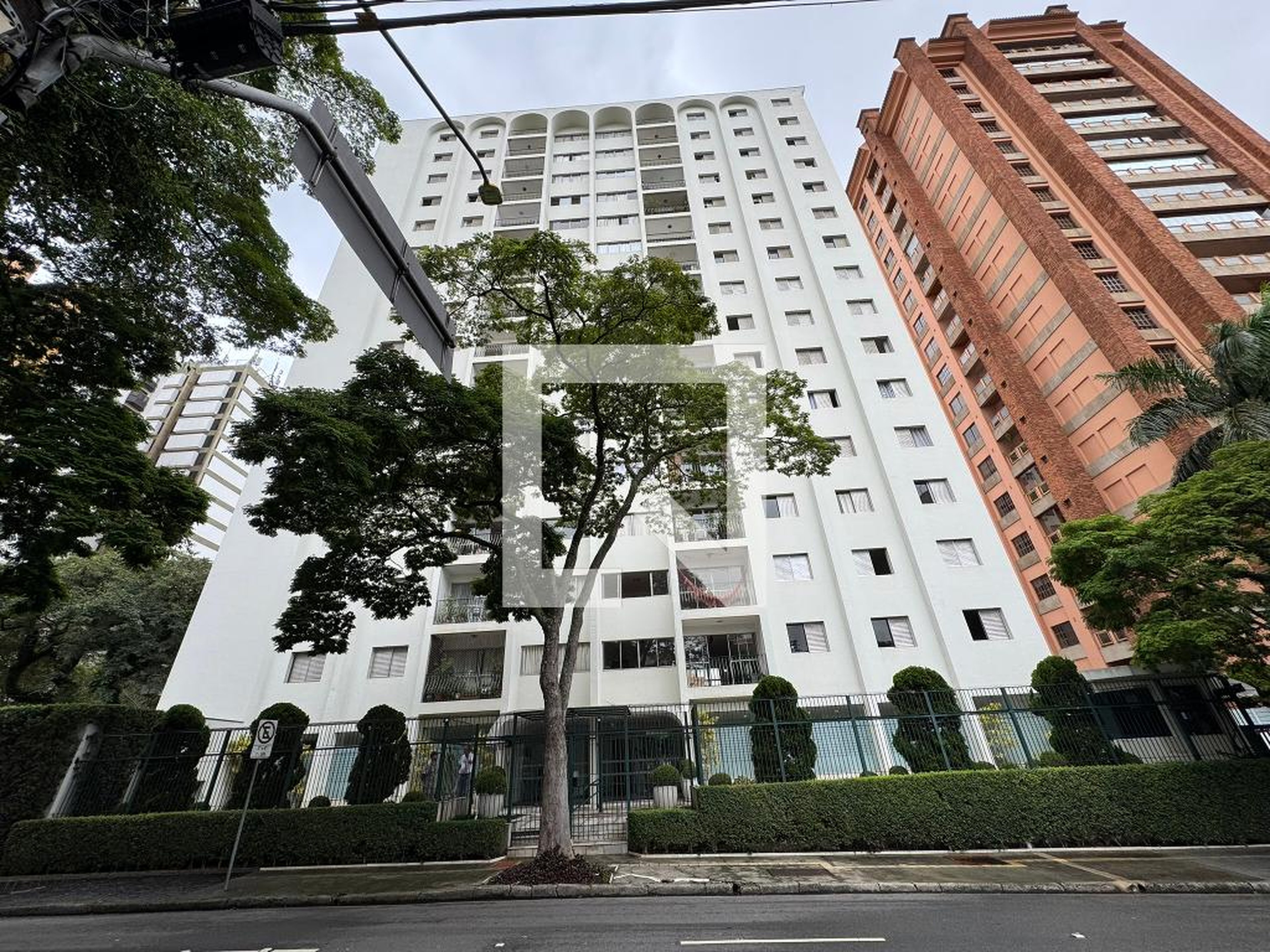 Fachada do Prédio Edifício Cristiane