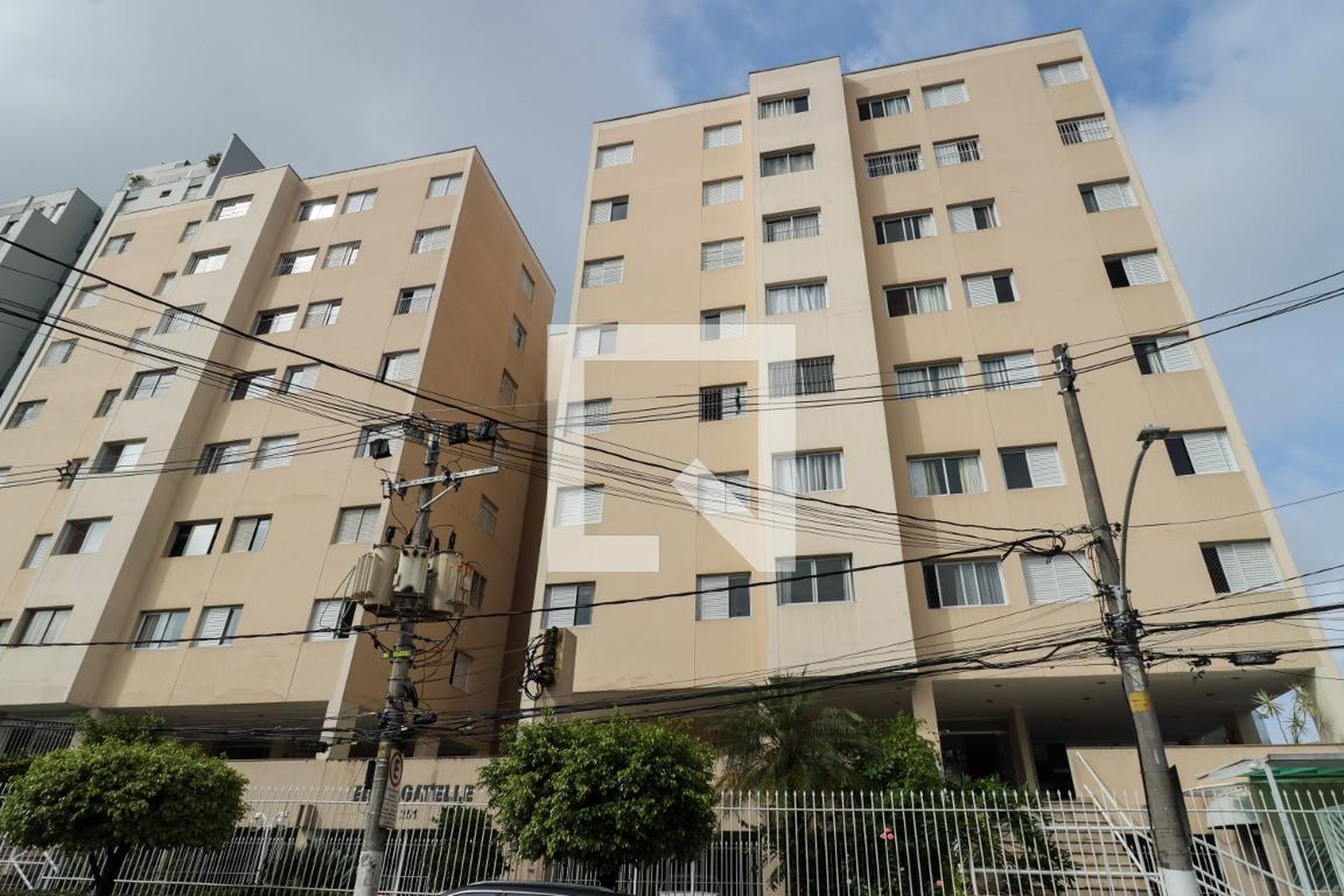 Fachada Condomínio em Rua José Mari, 254