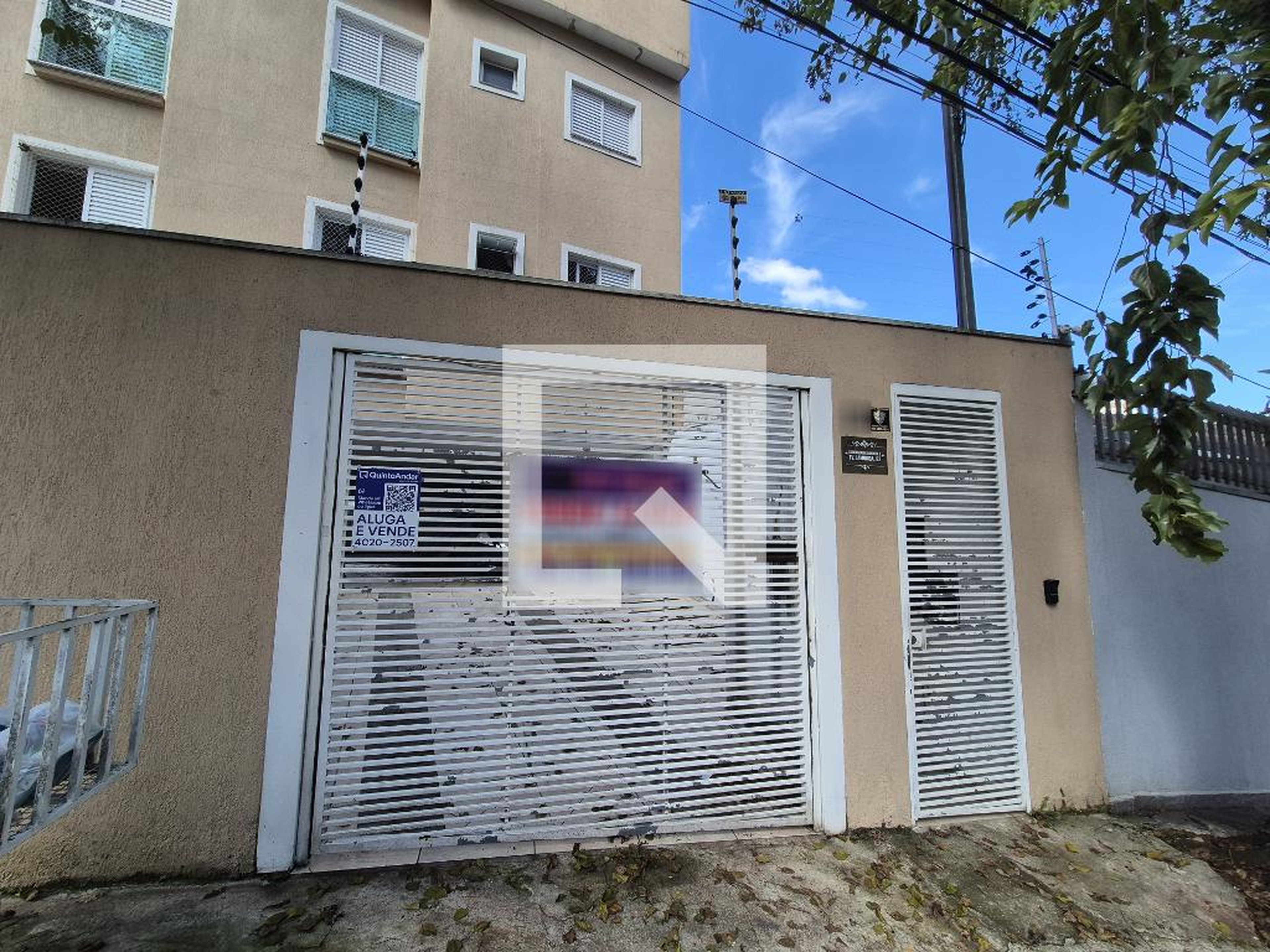 Fachada Condomínio em Travessa Jamunda, 83