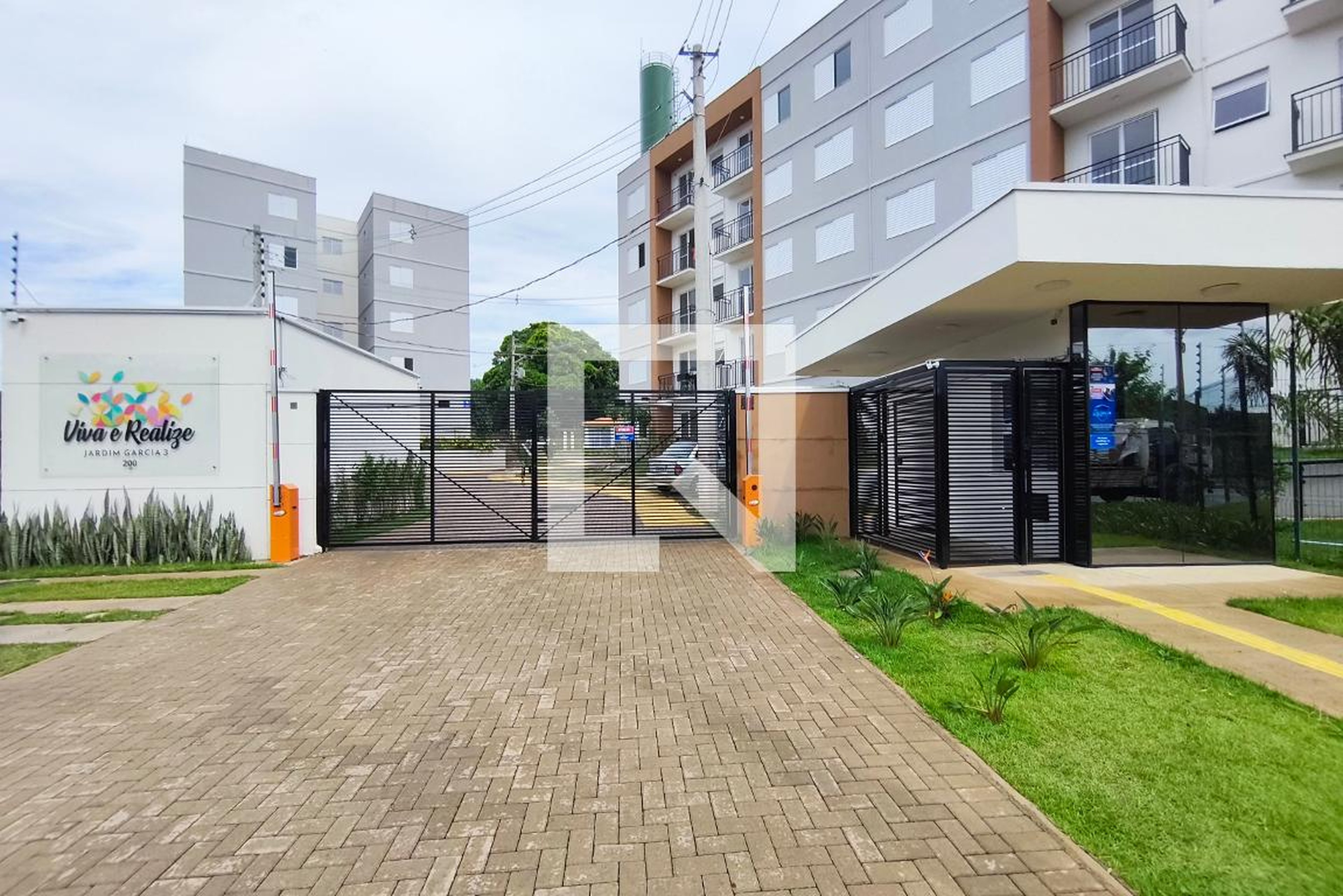 Fachada do Condomínio Condomínio em Rua Joaquim Benedito Schneider, nº 200