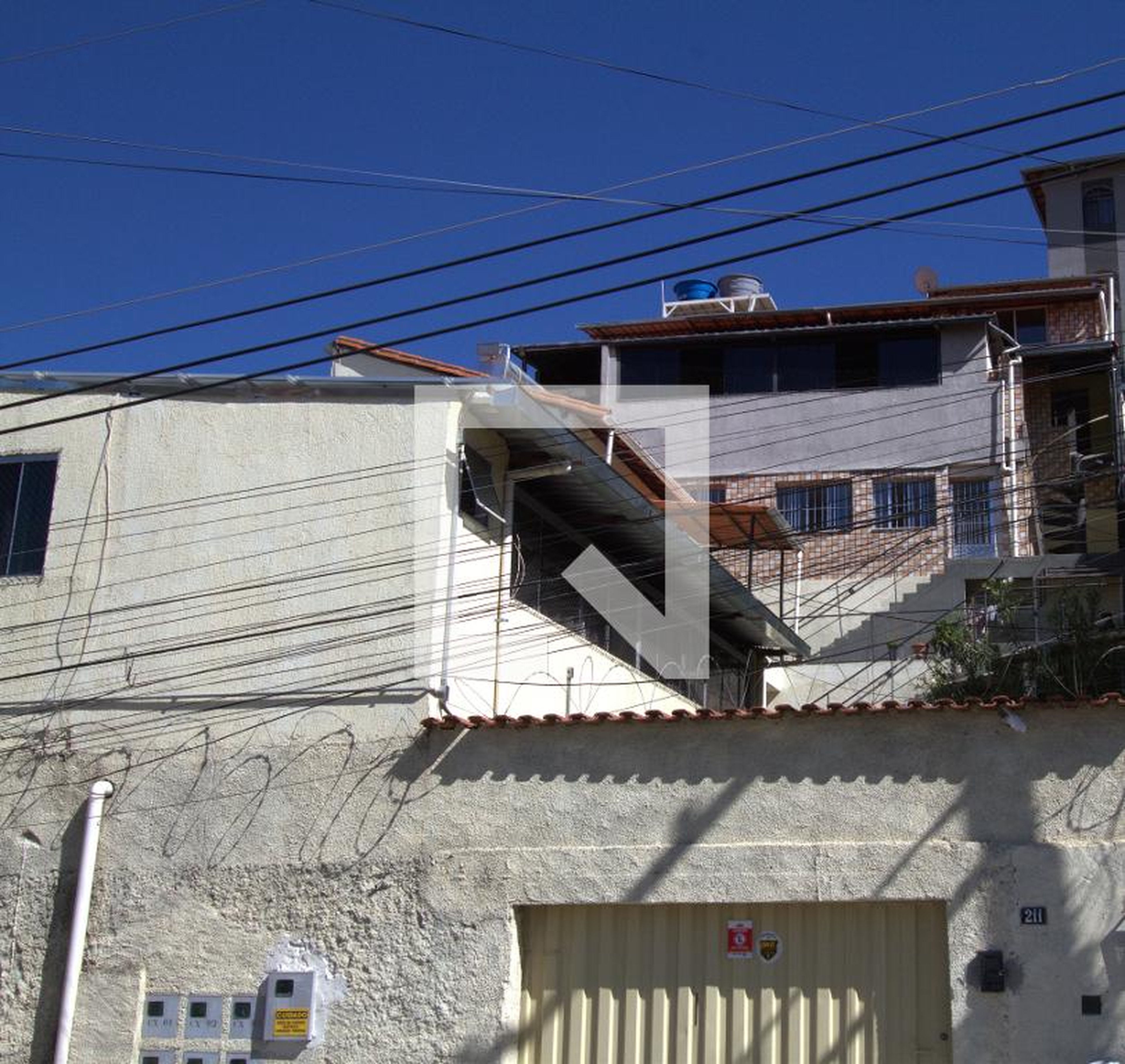 Fachada Condomínio em Rua Furtado Nunes, 211