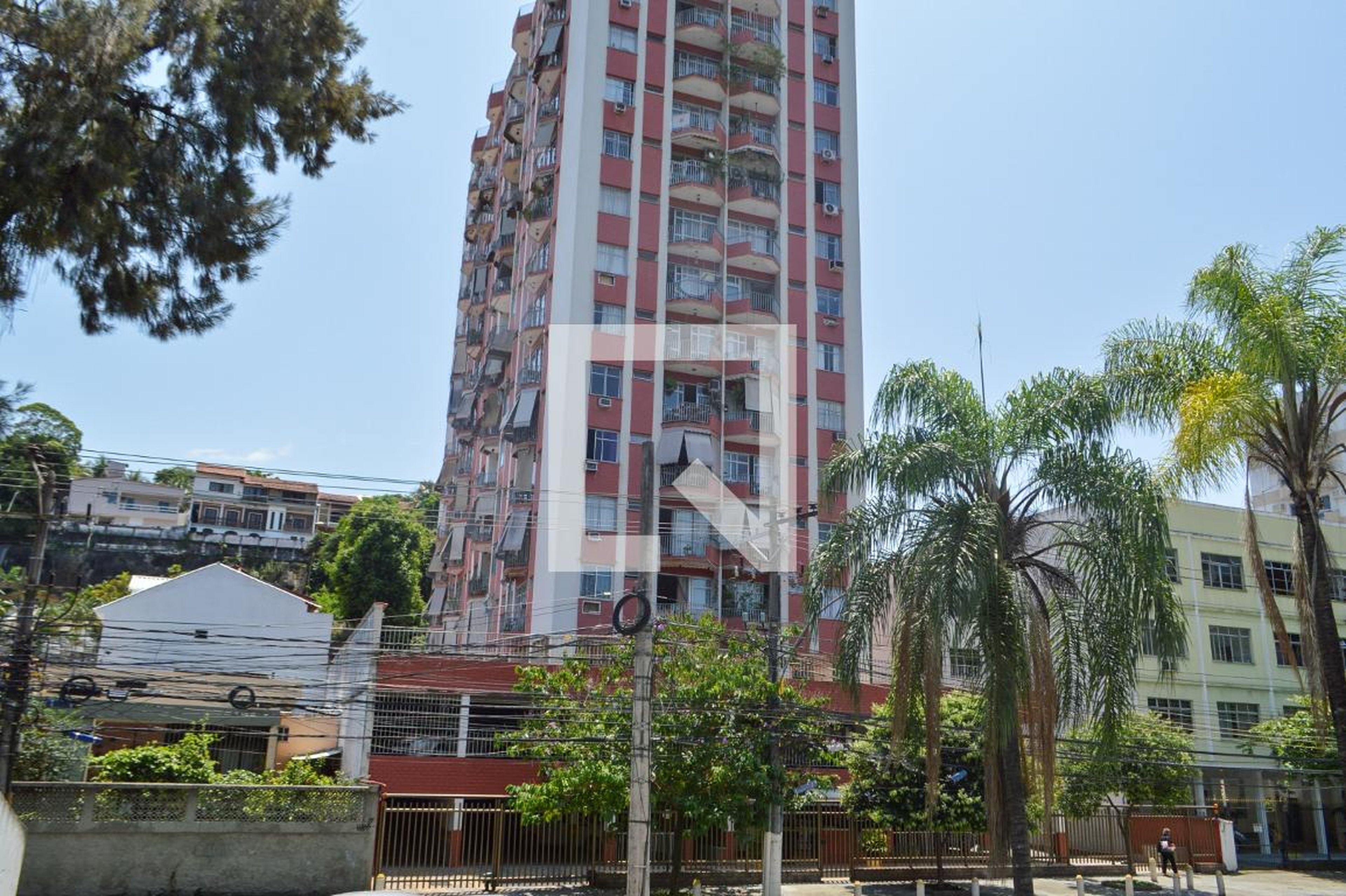 Fachada Condomínio Kecil dos Bandeirantes