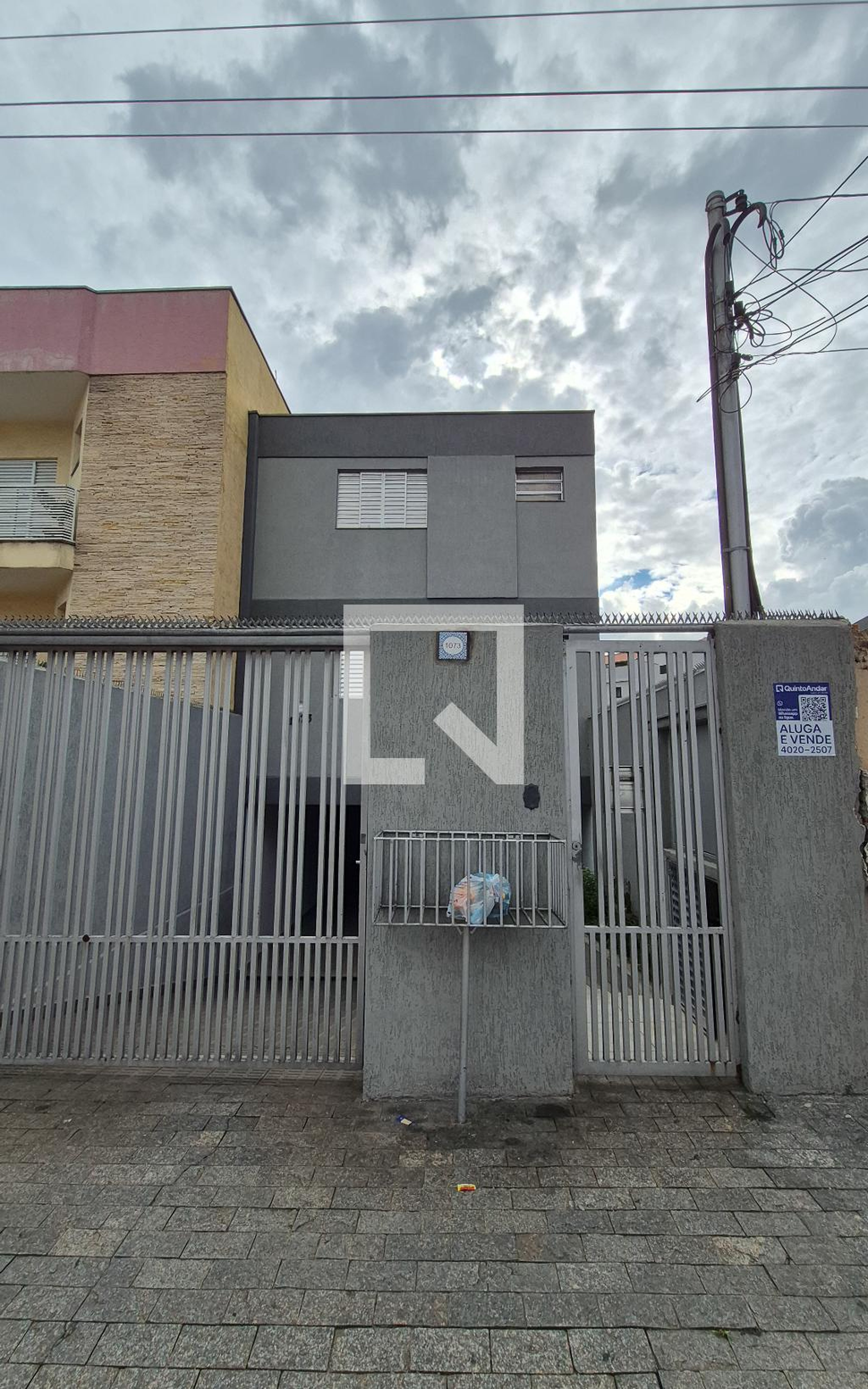 Fachada Condomínio em Rua dos Alpes, 1073