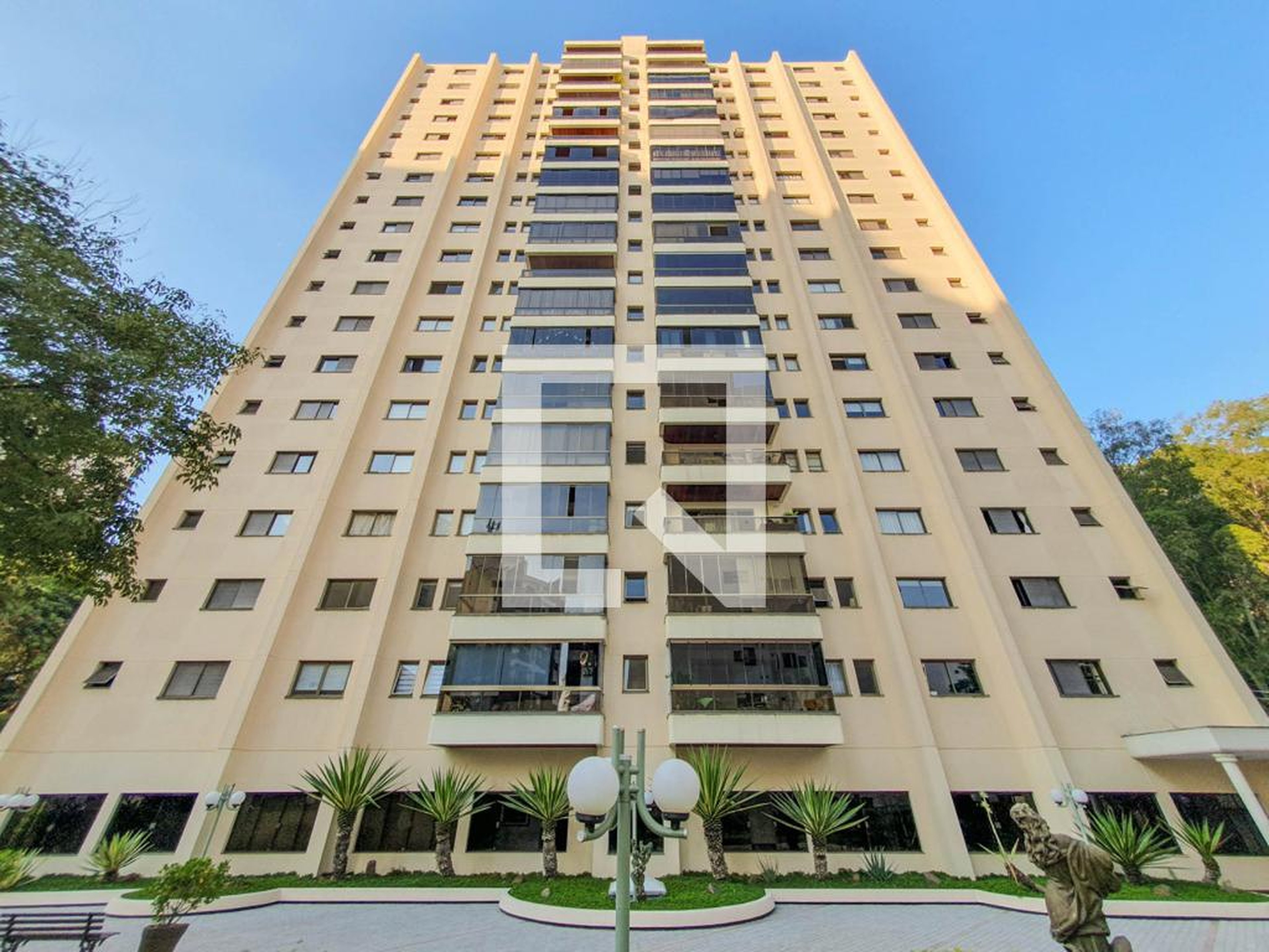 Fachada Condomínio Villa Cadoro