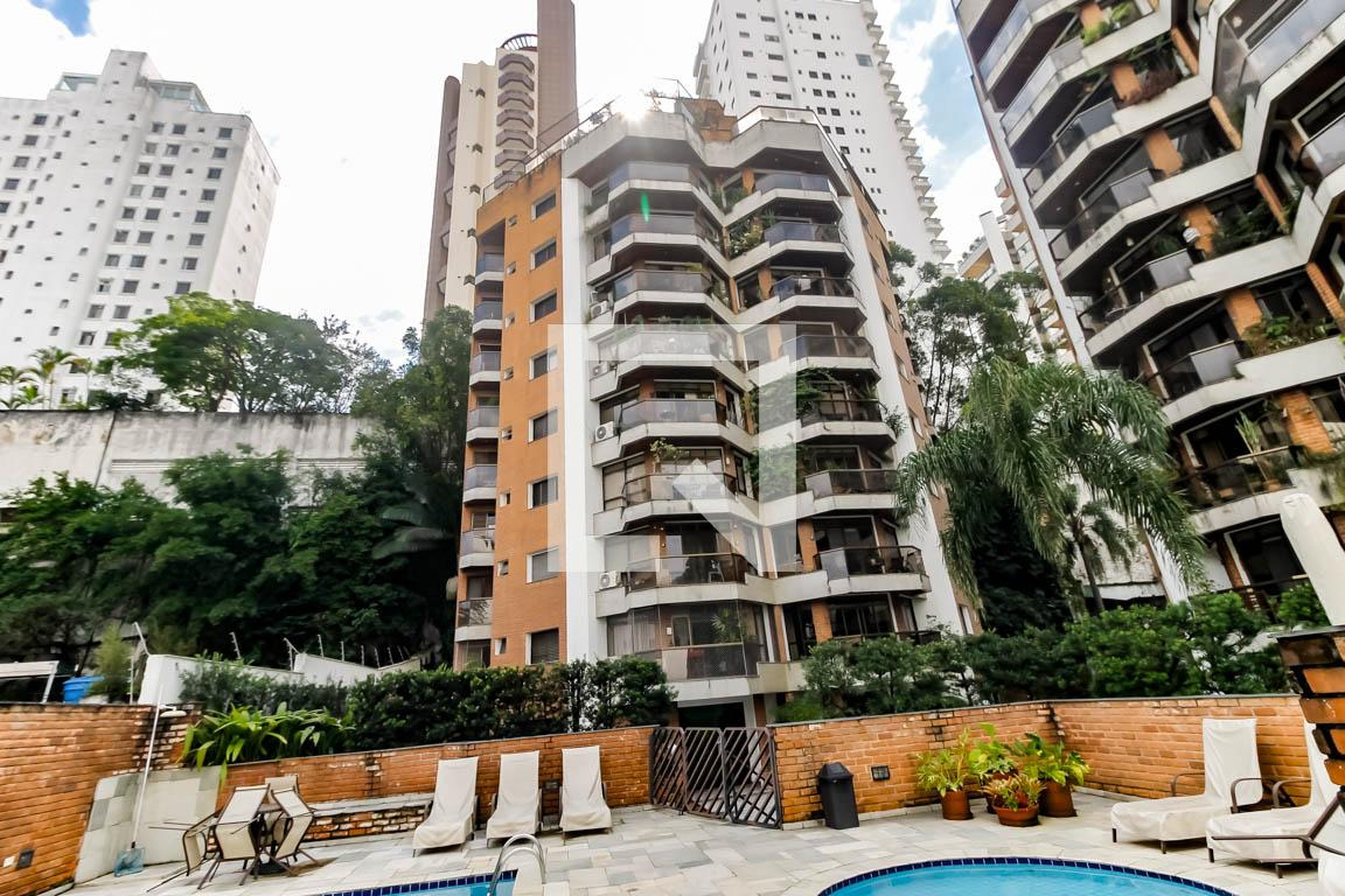 Fachada Condomínio Royal Park