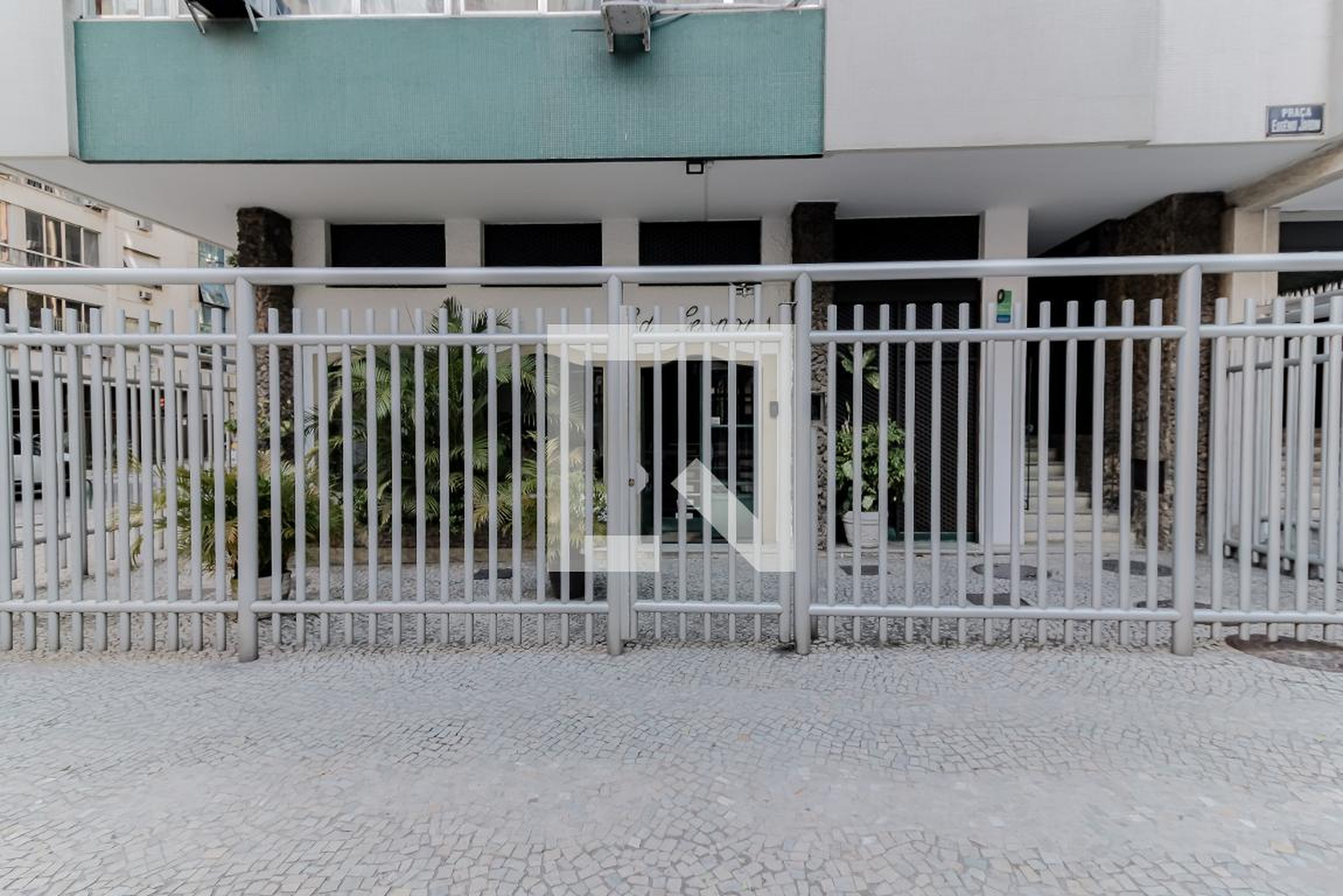 Entrada - Edifício Leonor