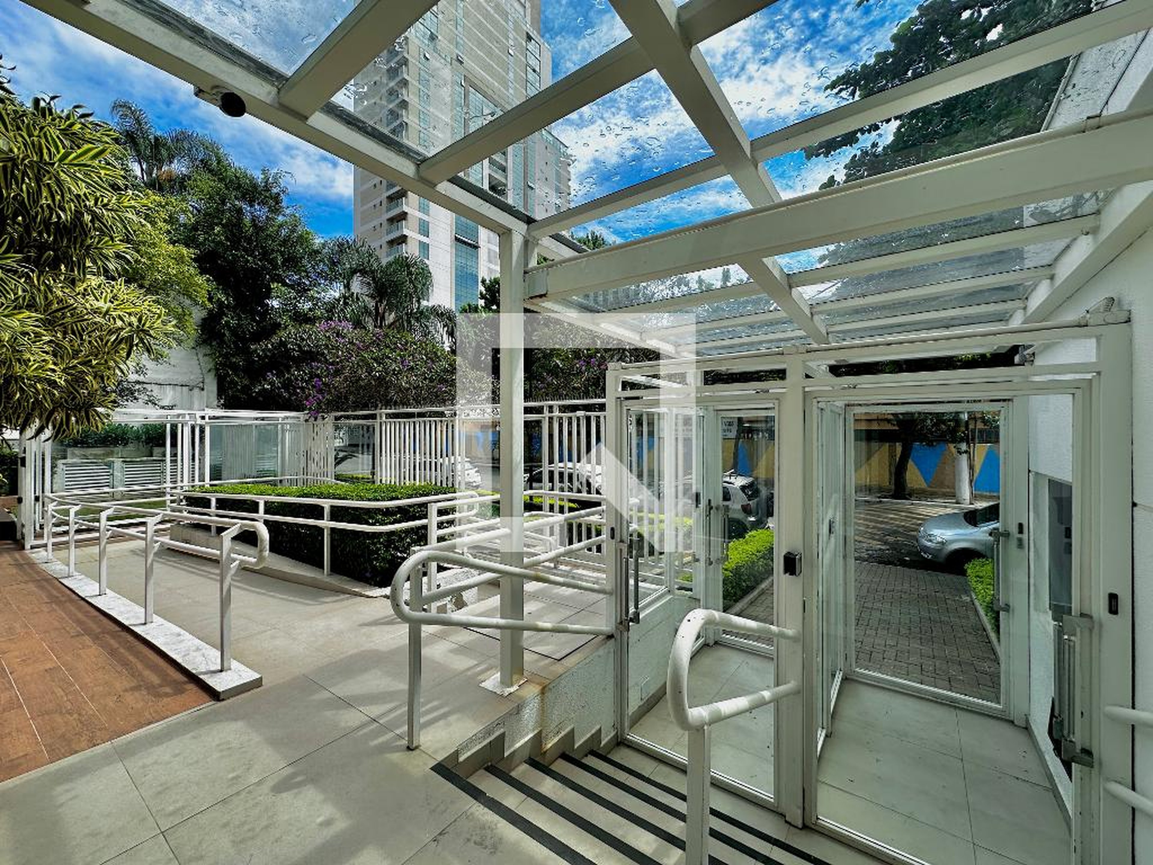 Entrada - One brooklin