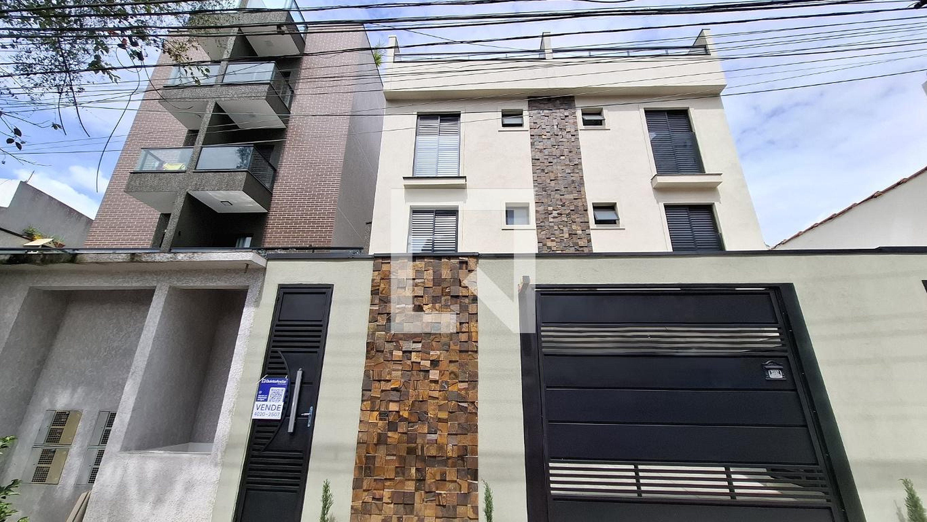 Fachada Condomínio em Rua Angatuba, 22