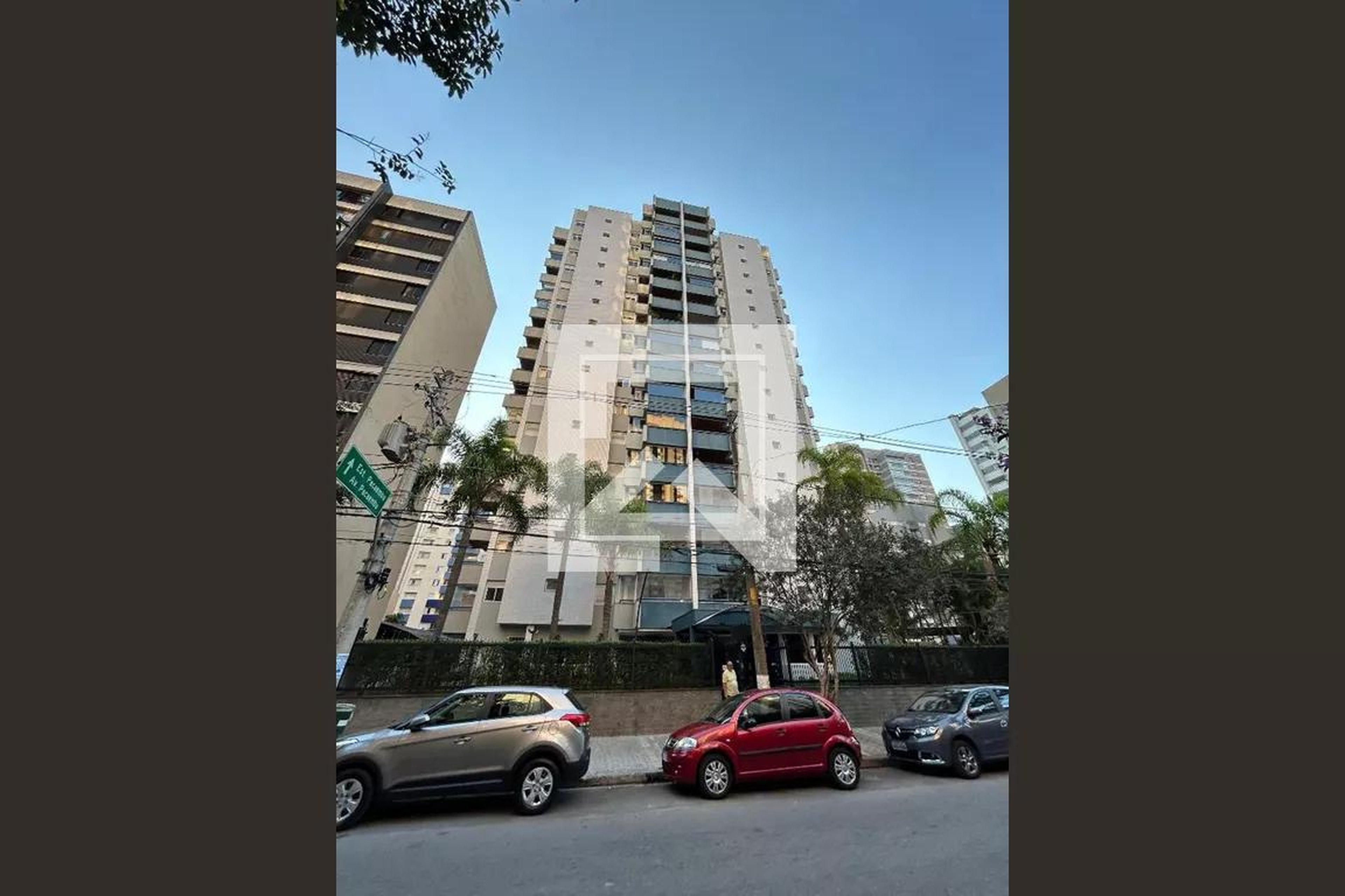 Fachada Edifício Golden Place