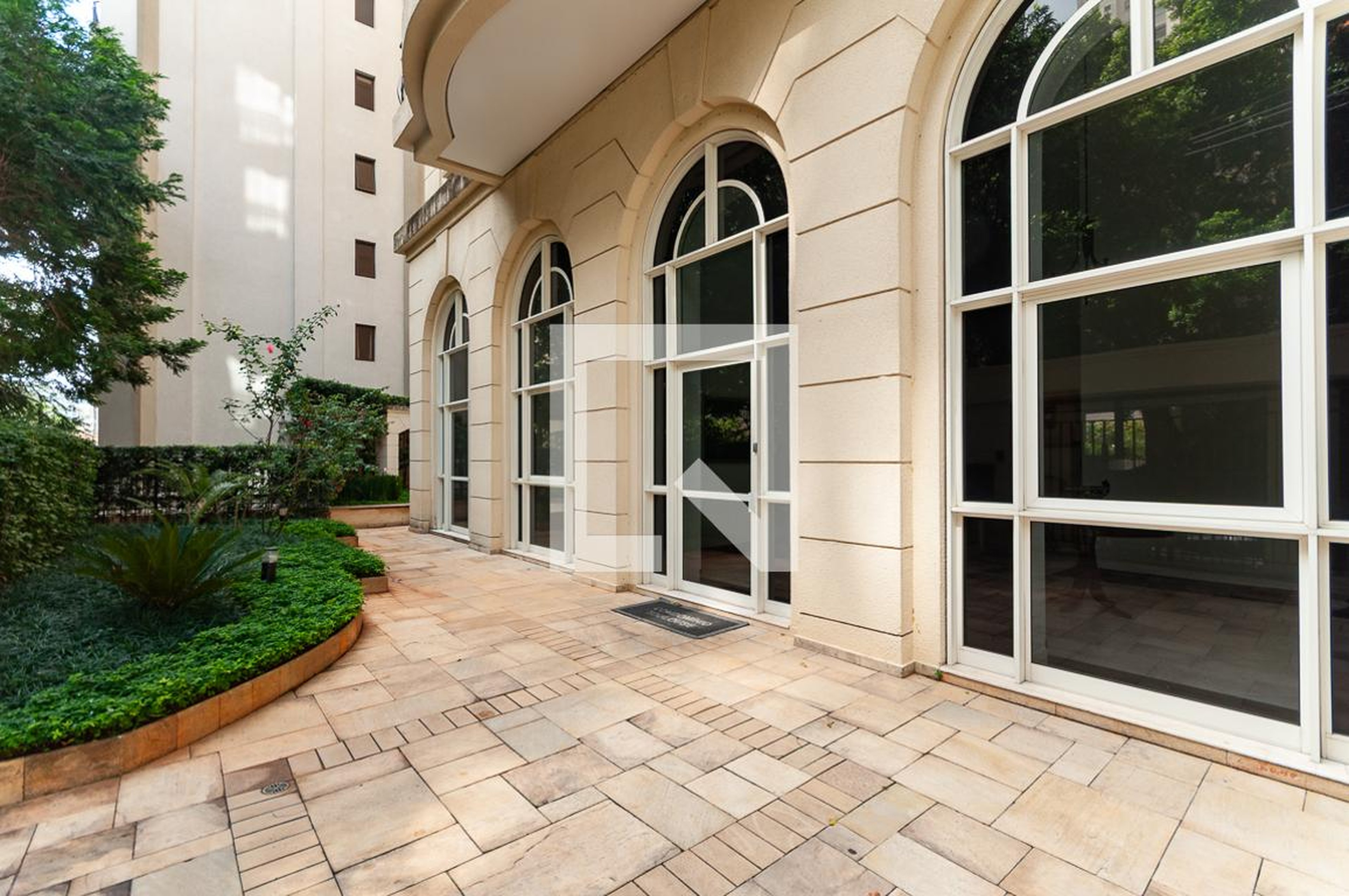 Fachada Condomínio Toulouse Neoclássico