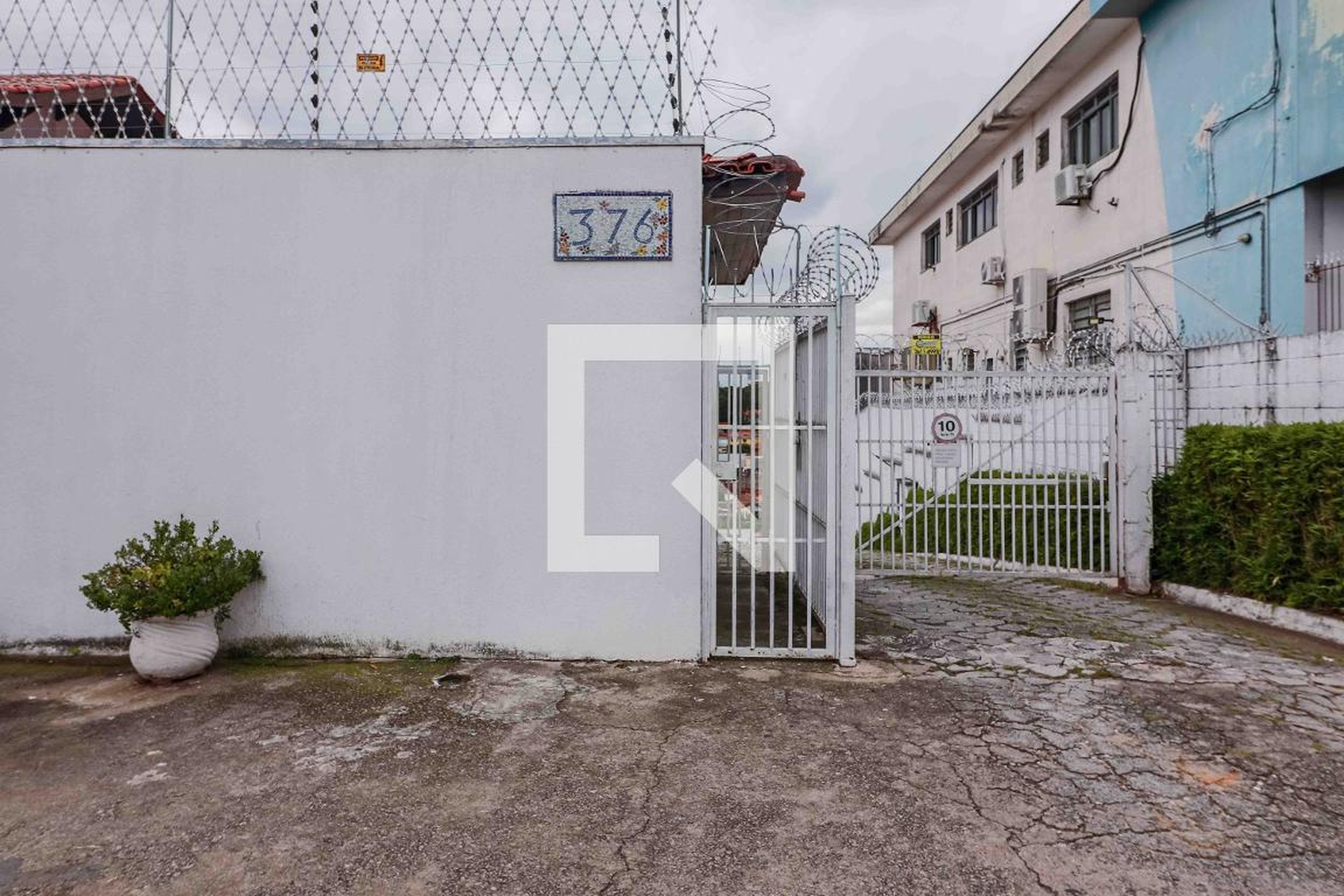 Fachada Condomínio em Avenida Otacílio Tomanik, 376