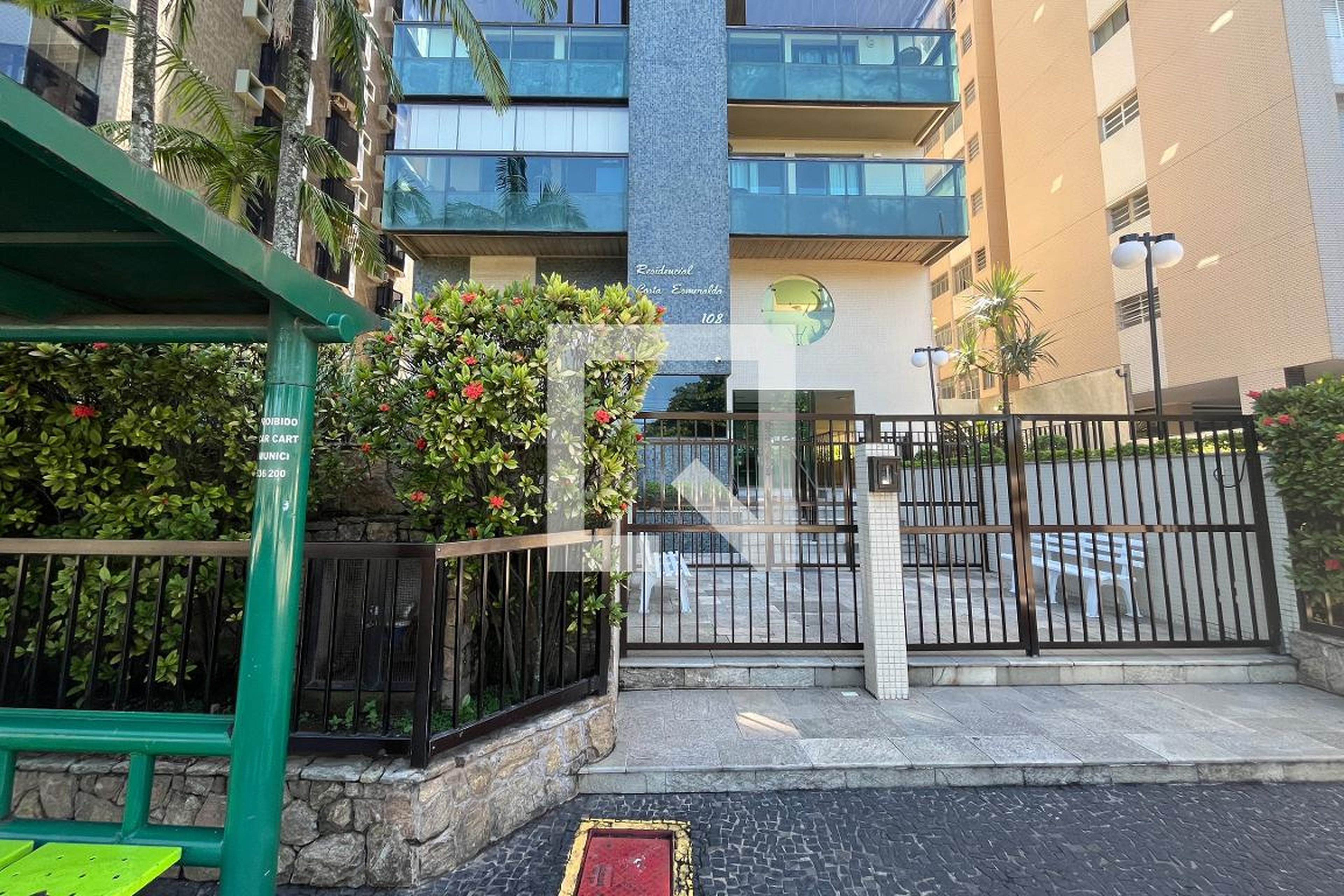 Fachada do Prédio Condomínio Costa Esmeralda