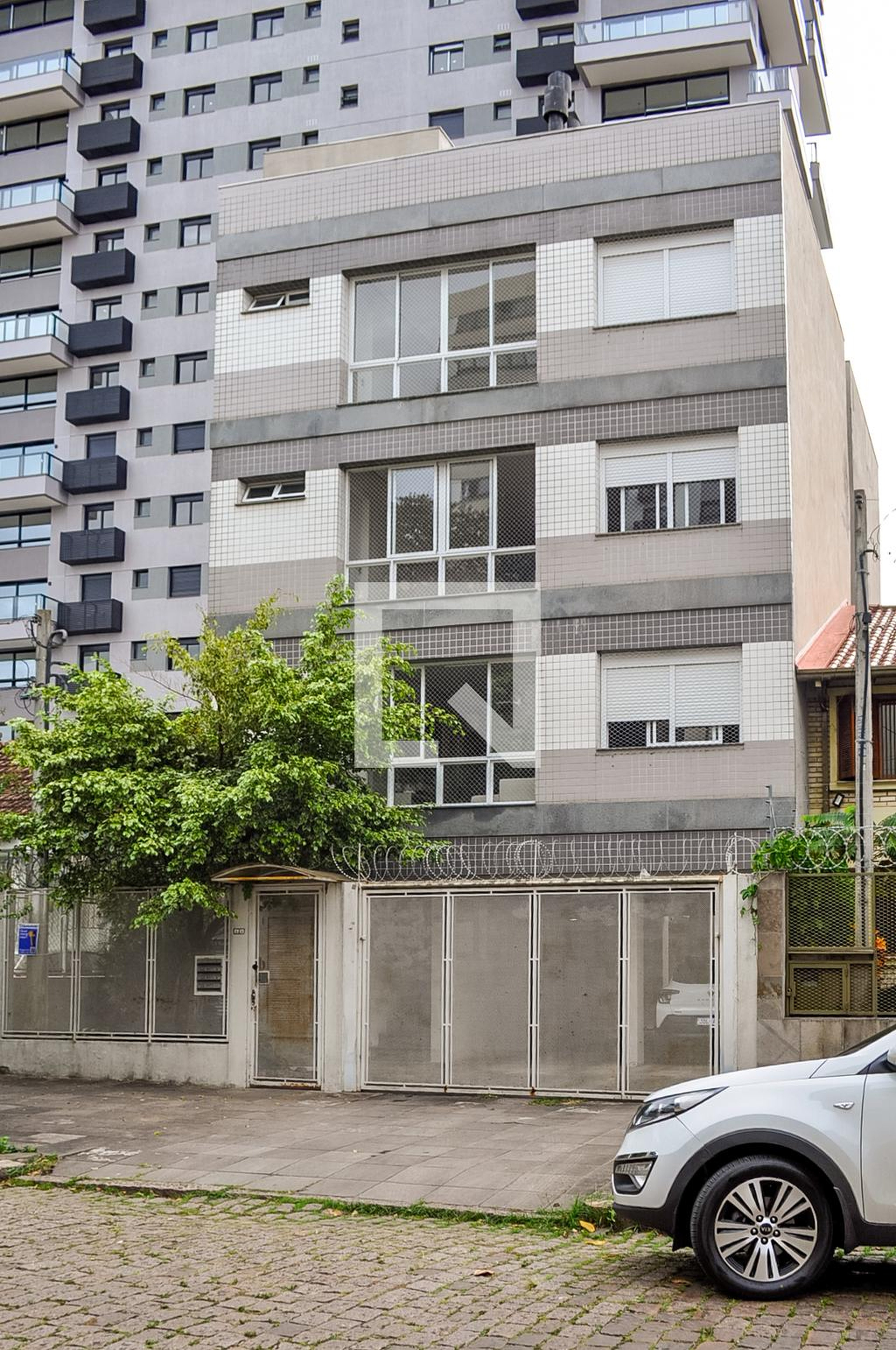 Fachada Condomínio em Rua Barão de Teffé, 121